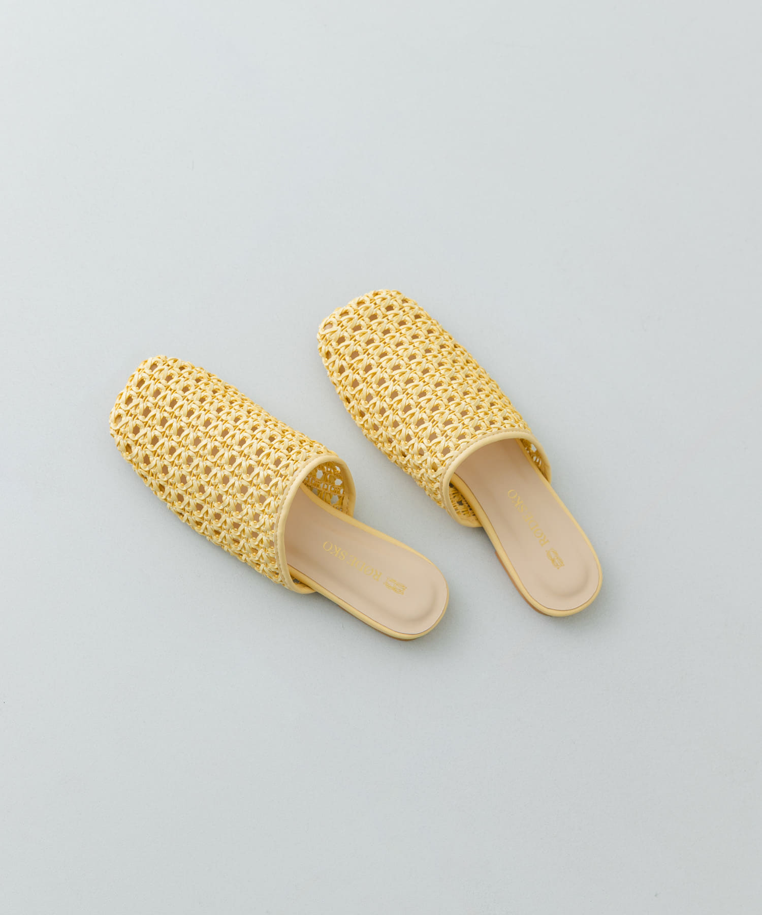 メッシュスリッパ