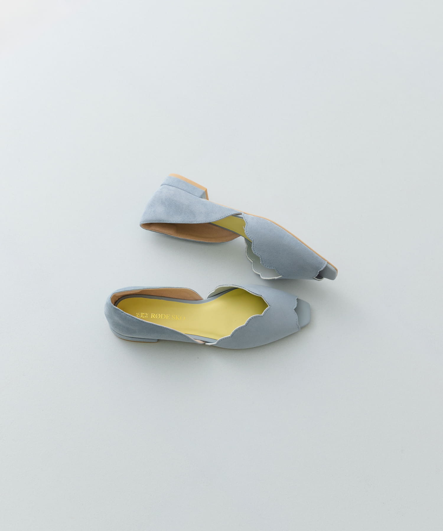 ピープトゥスカラップセパレートサンダル SAX 36