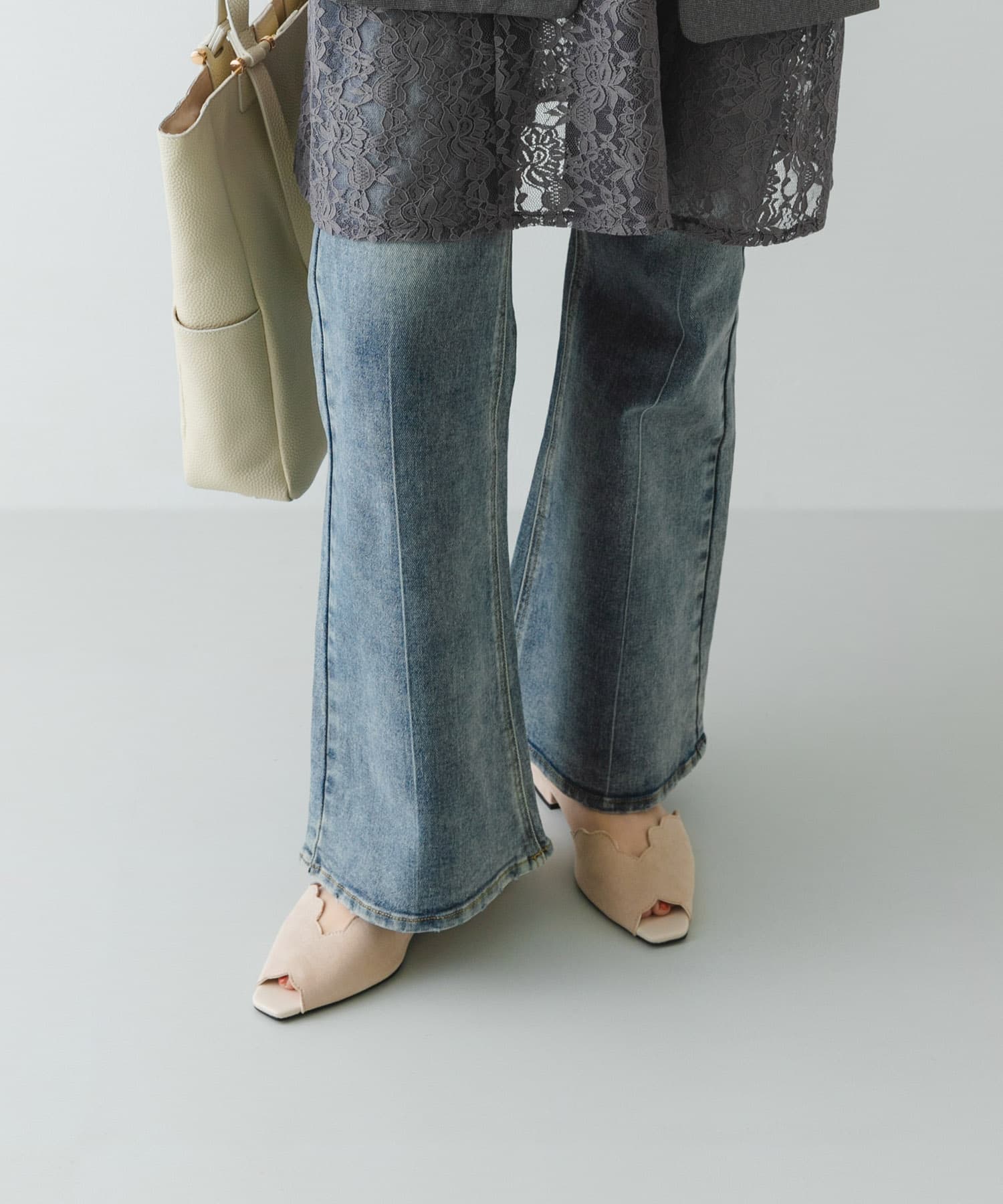 ピープトゥスカラップセパレートサンダル IVORY 36