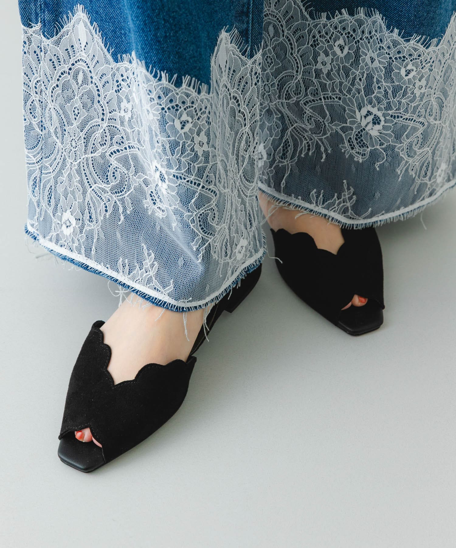 ピープトゥスカラップセパレートサンダル BLACK 36