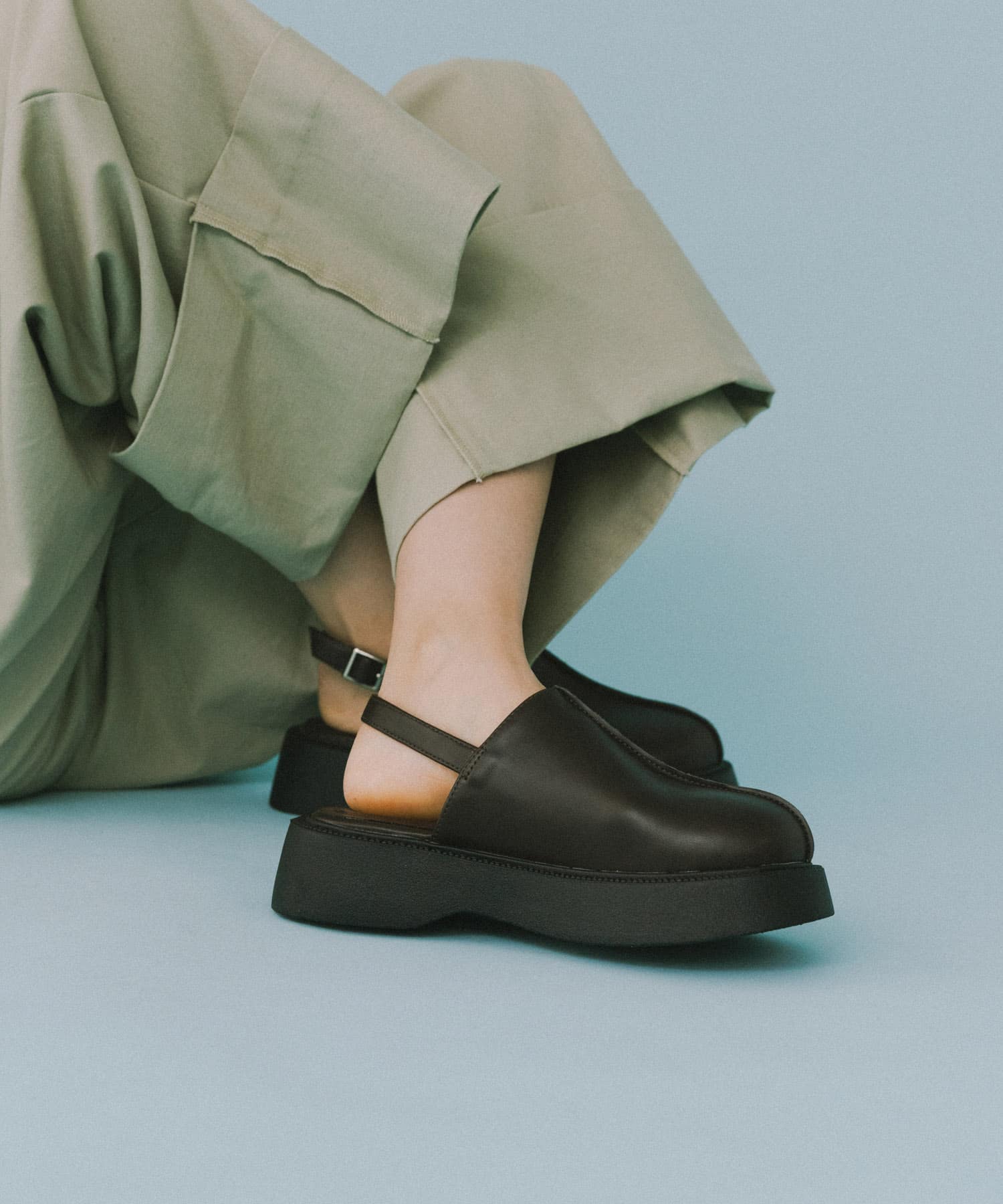 センターステッチクロッグ BLACK 37