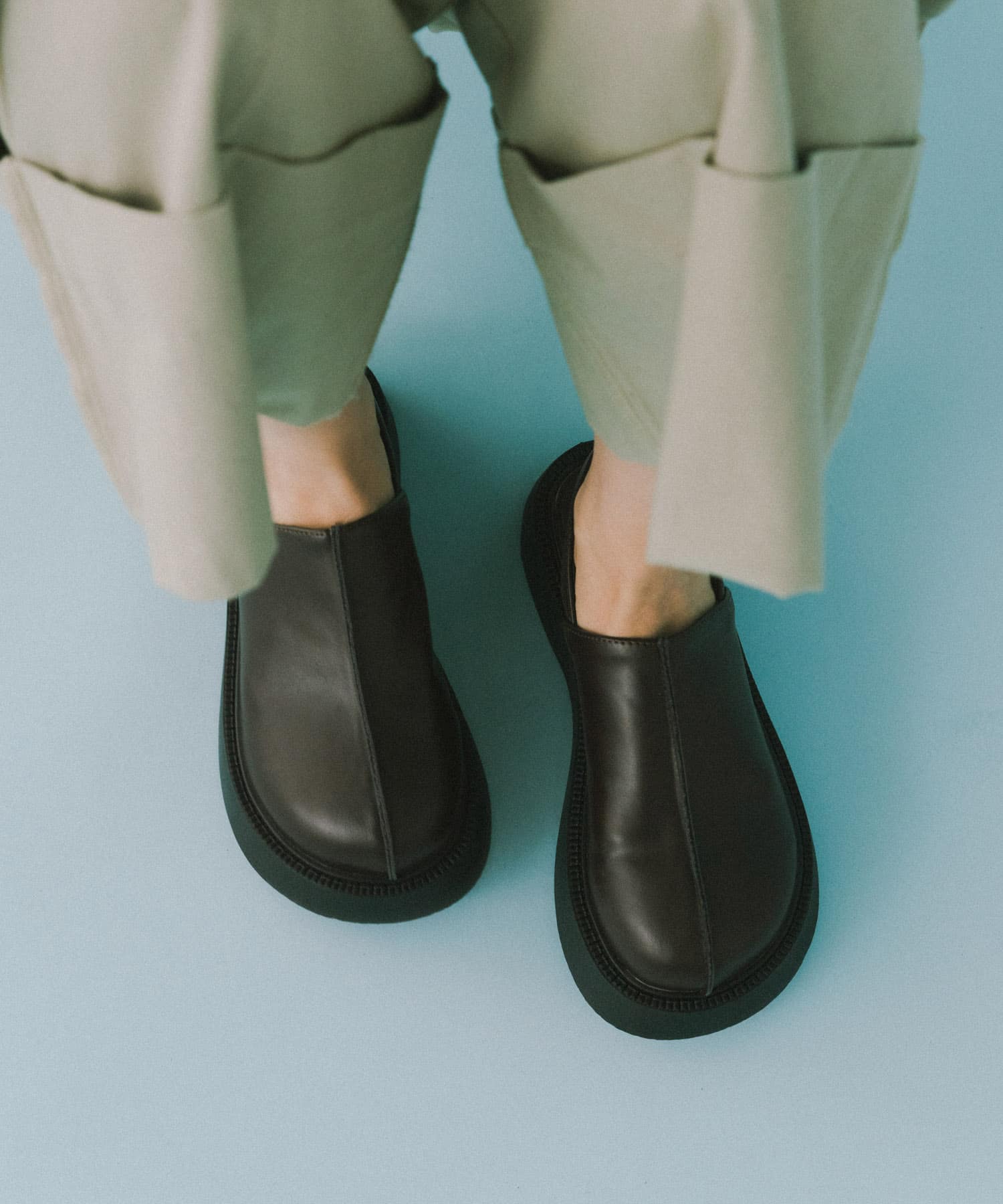 センターステッチクロッグ BLACK 37