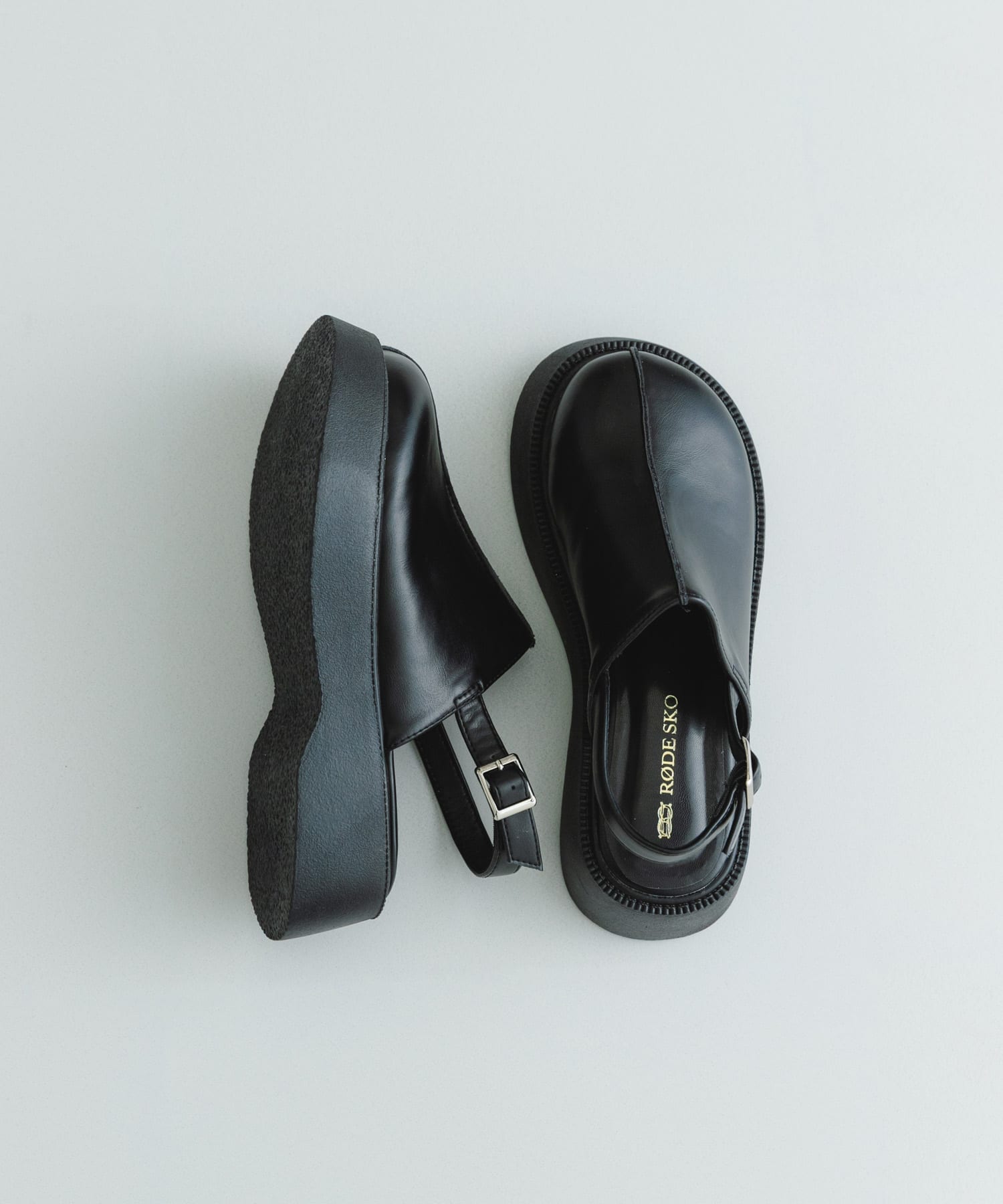 センターステッチクロッグ BLACK 36