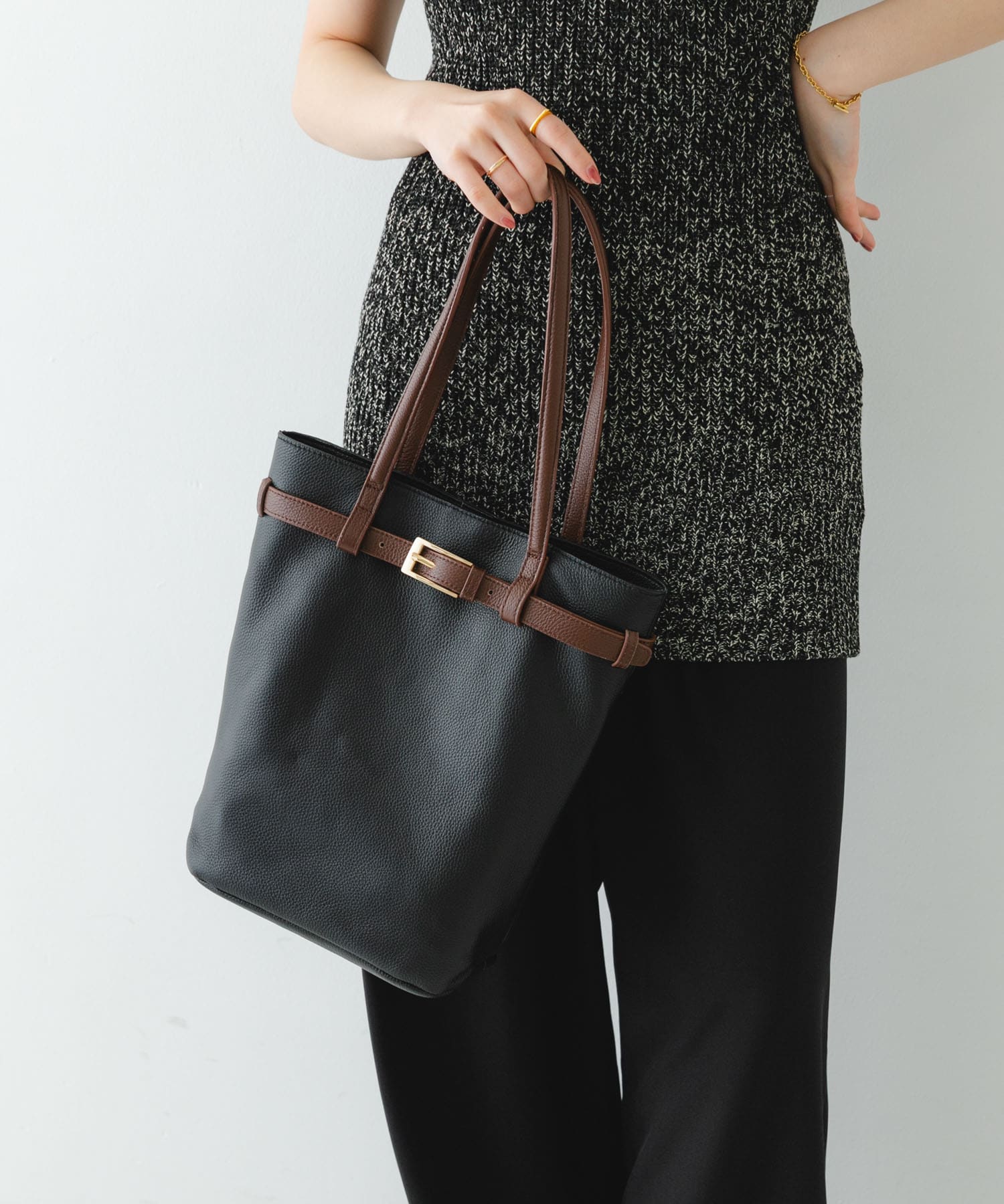 『別注』BEAURE×RODESKO　カウレザーベルトデザイントートバッグ BLKxCHOCO One