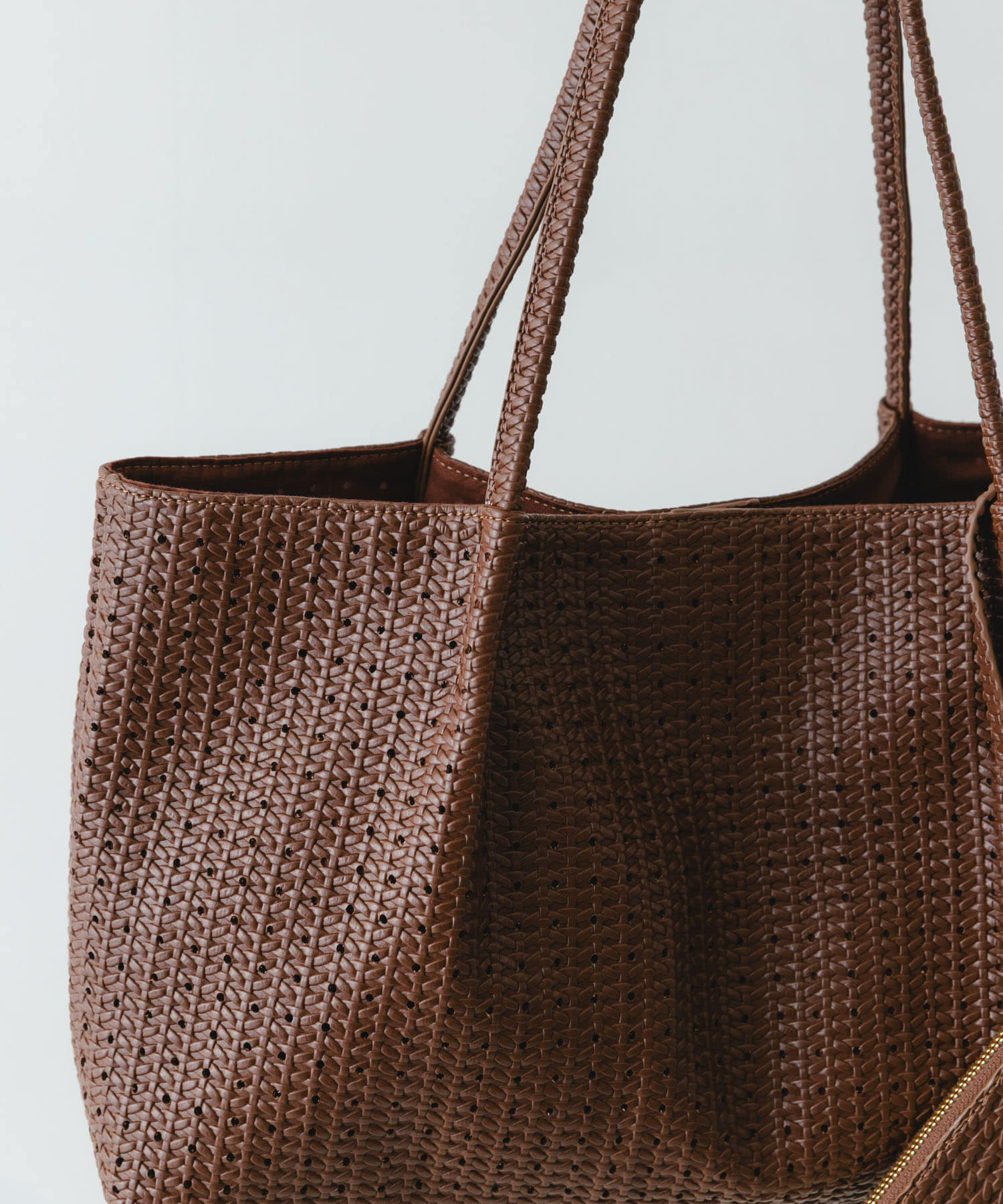 ポーチ付パンチングラージトートバッグ BROWN One