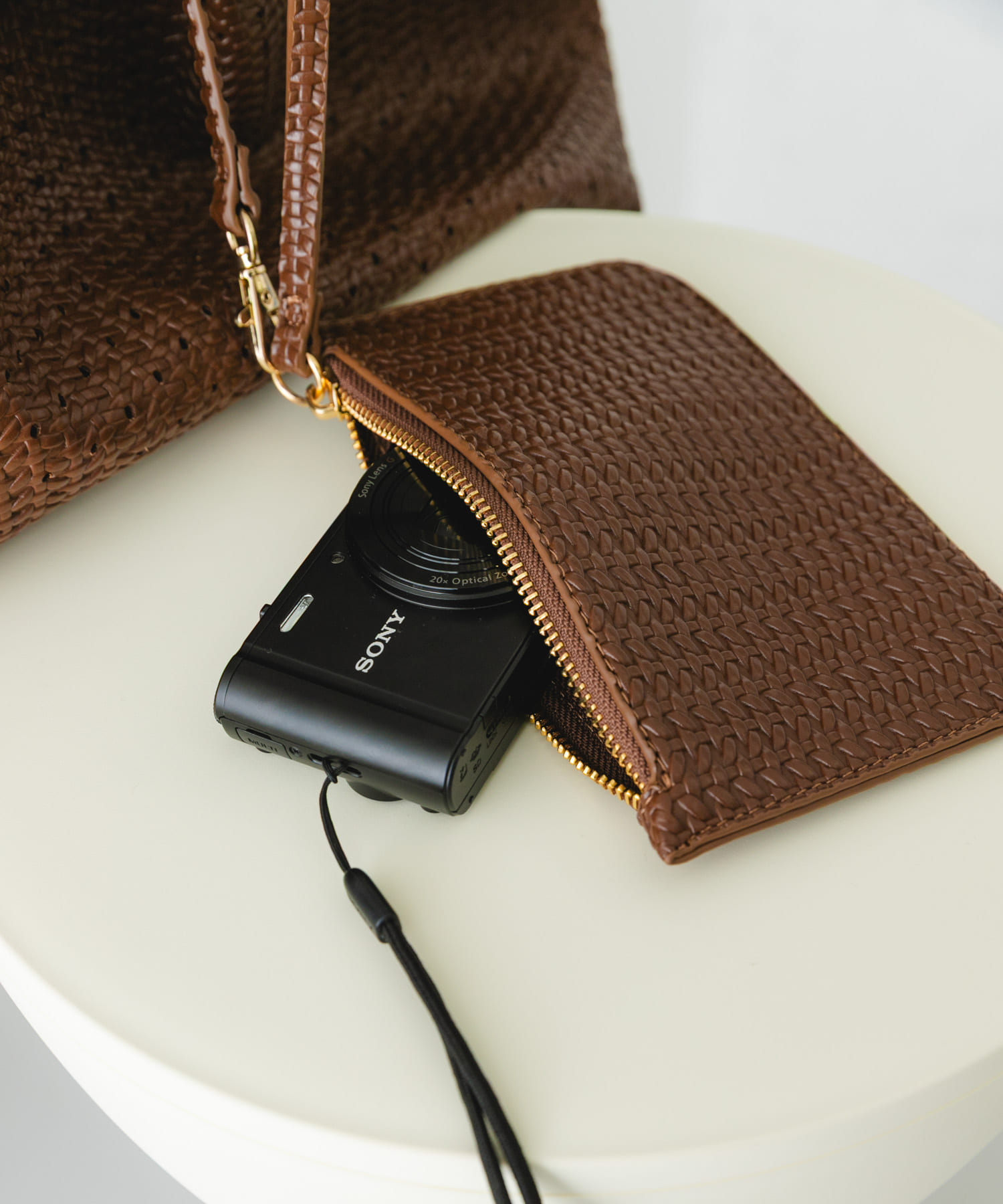 ポーチ付パンチングラージトートバッグ BROWN One