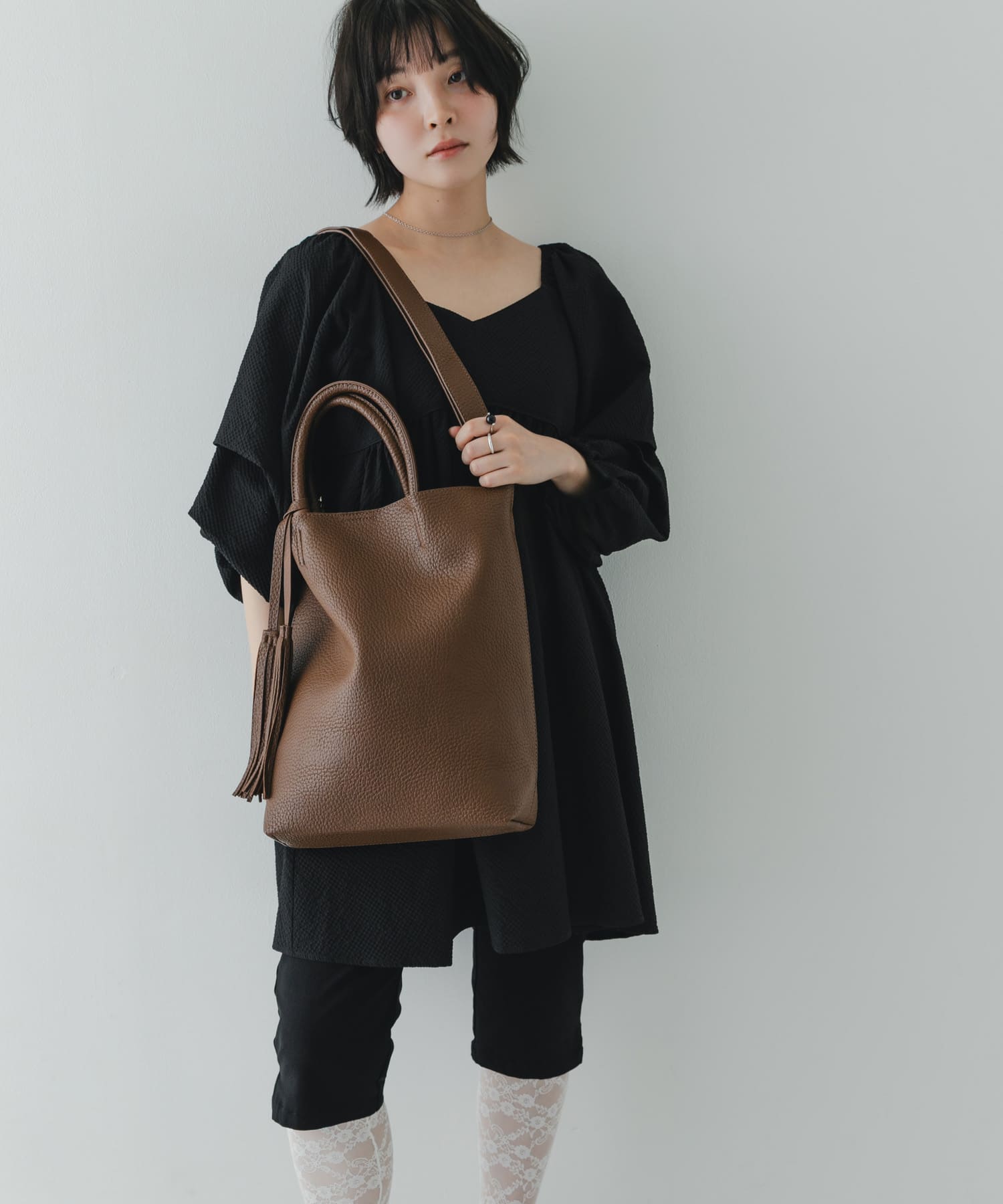 『縦型』タッセル軽量2WAYタテナガトートバッグ BROWN One