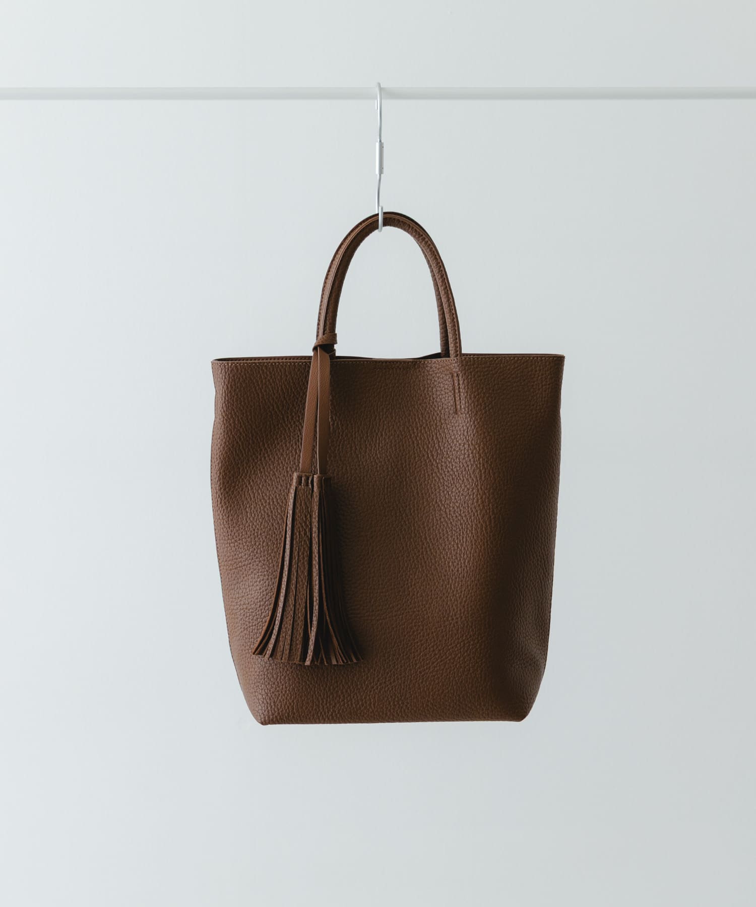 『縦型』タッセル軽量2WAYタテナガトートバッグ BROWN One