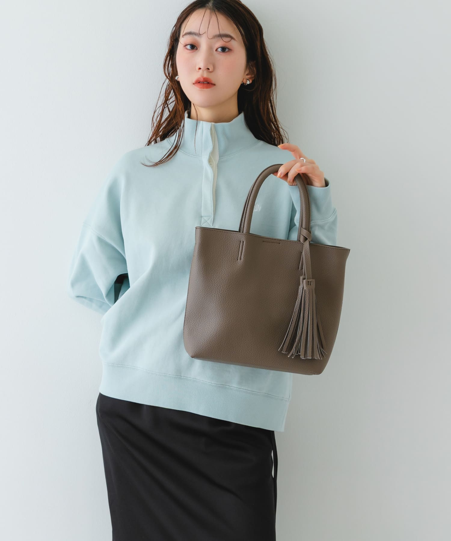 『Sサイズ』タッセル軽量2WAYプチトートバッグ GRAYSH One