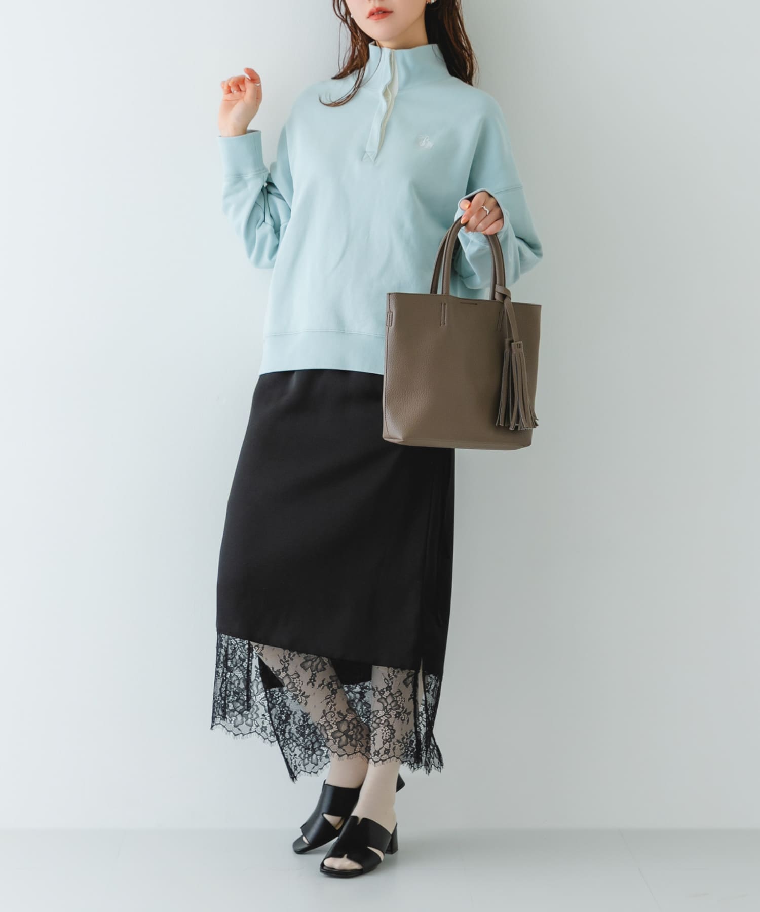 『Sサイズ』タッセル軽量2WAYプチトートバッグ GRAYSH One