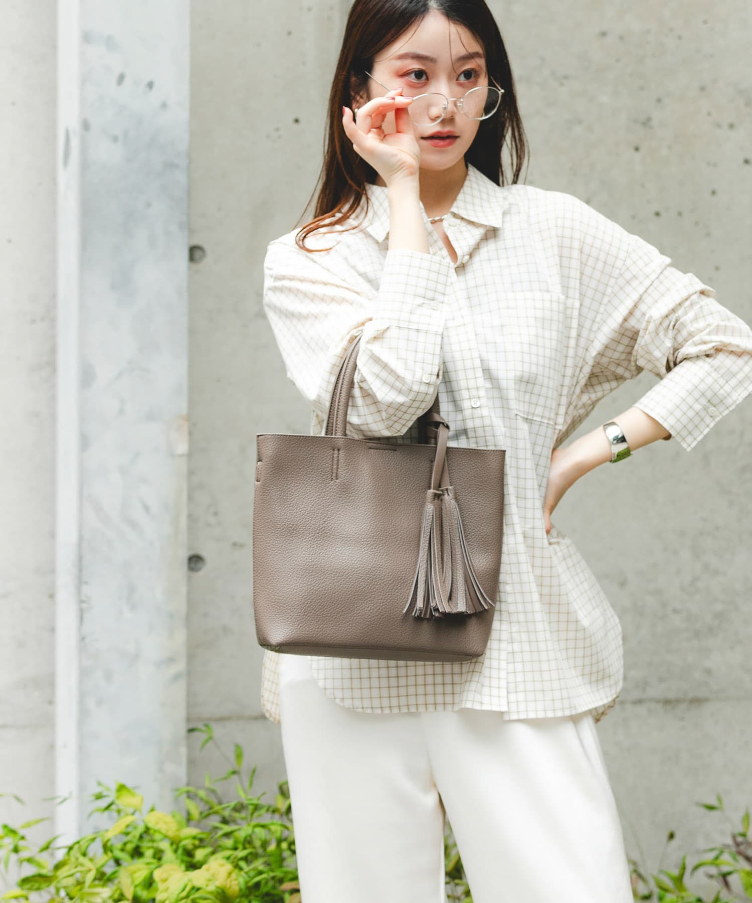 『Sサイズ』タッセル軽量2WAYプチトートバッグ GRAYSH One