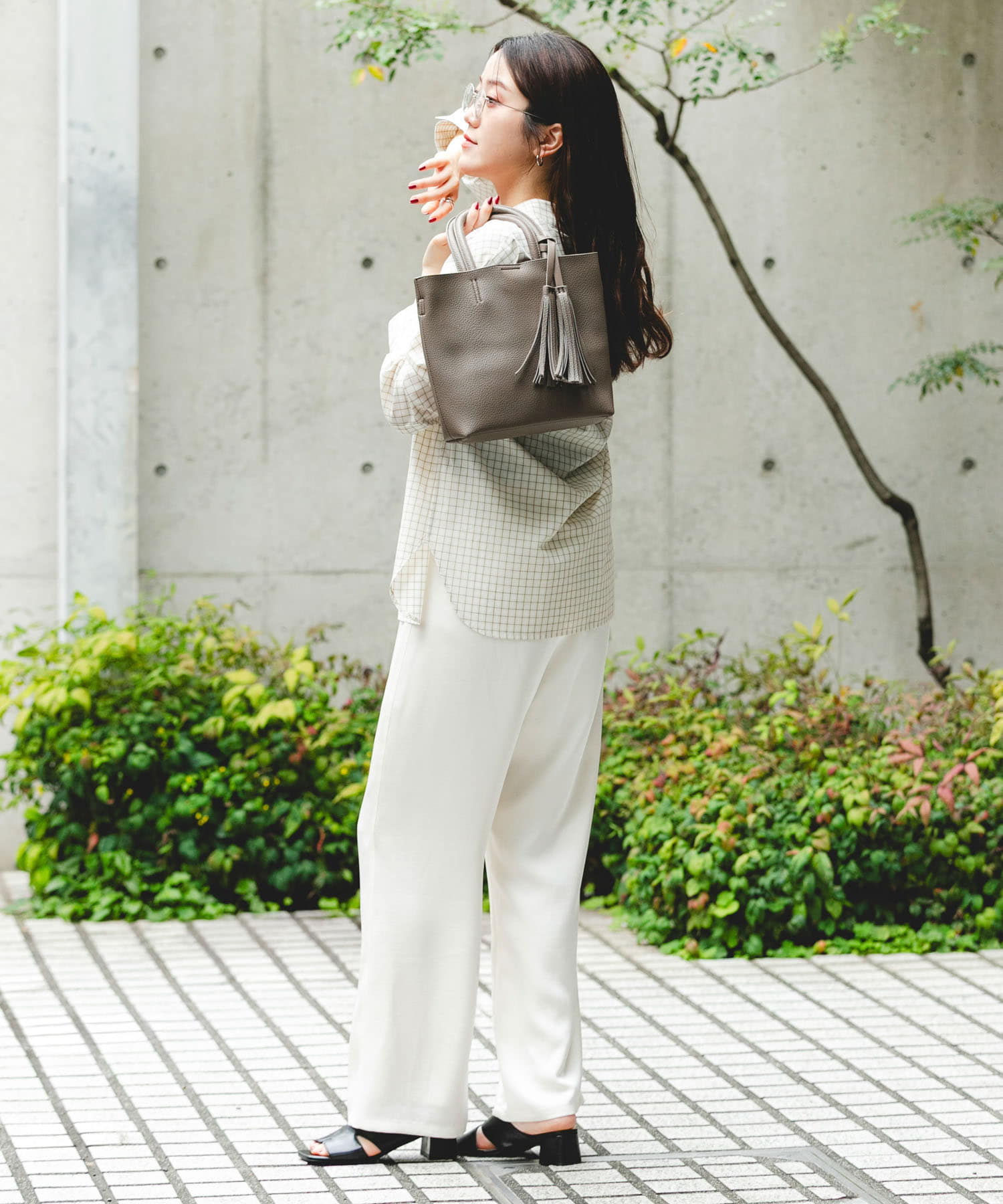 『Sサイズ』タッセル軽量2WAYプチトートバッグ GRAYSH One