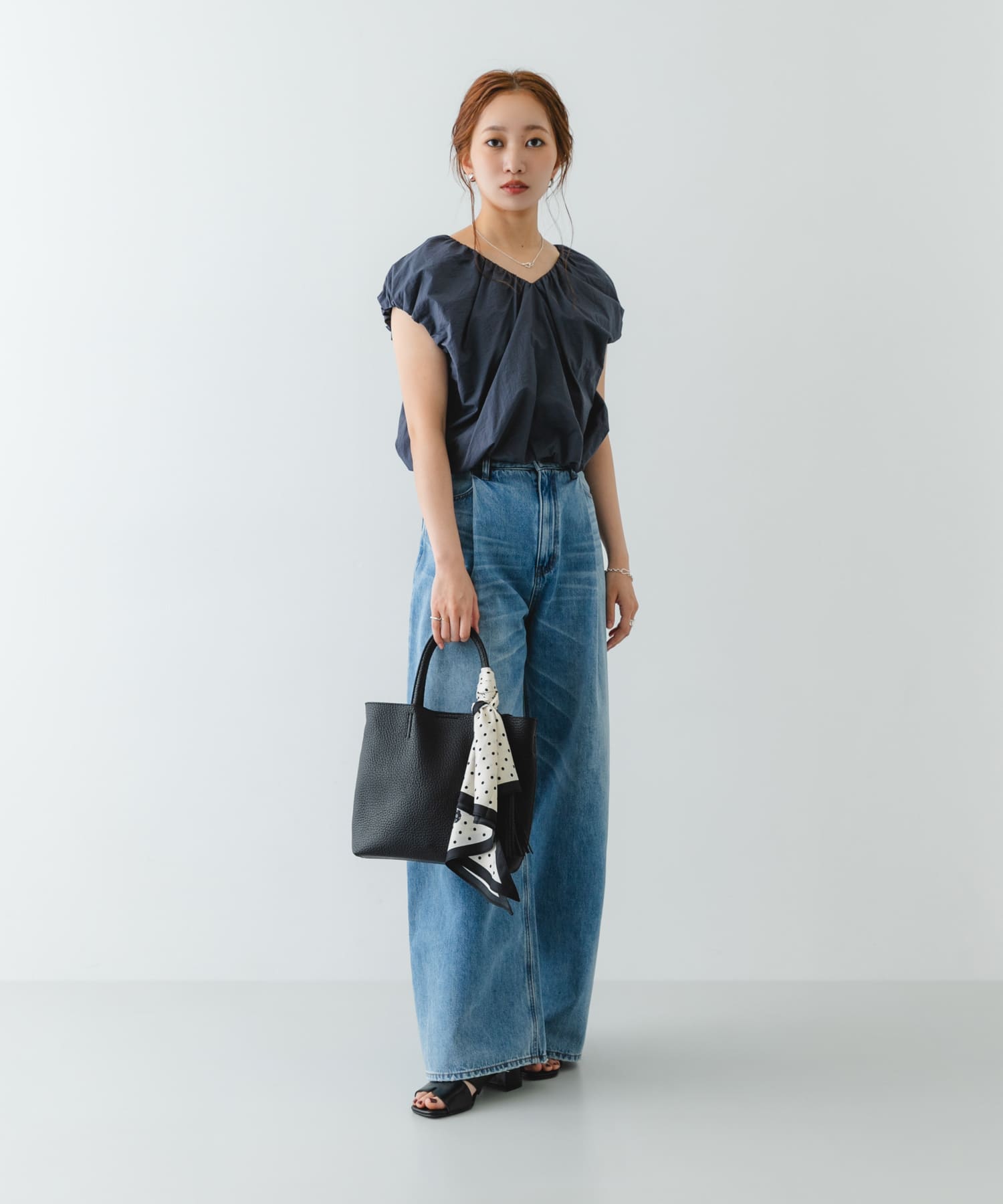 『Sサイズ』タッセル軽量2WAYプチトートバッグ BLACK One