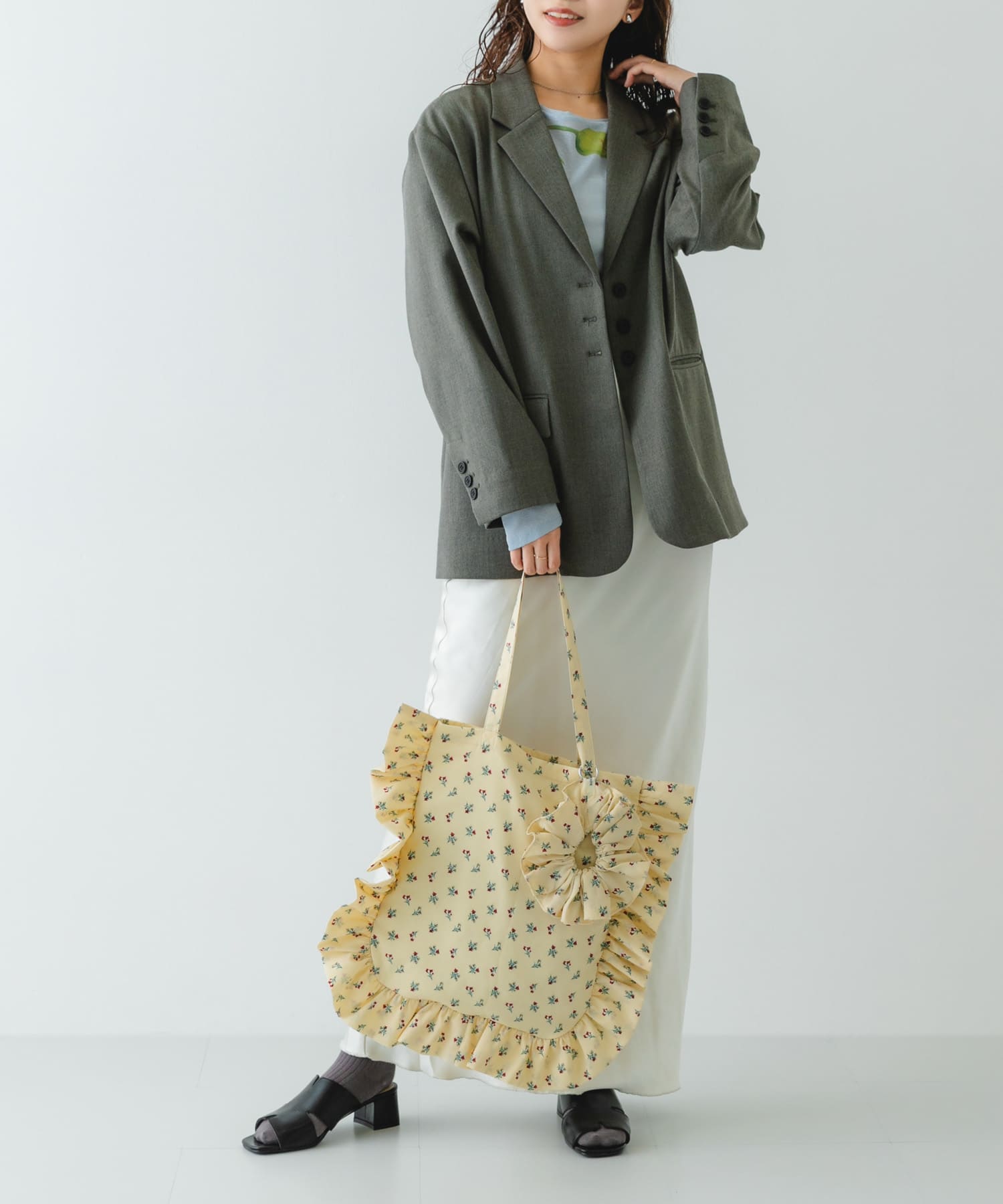シュシュセットサイドフリルトート CRM/FLOWER One