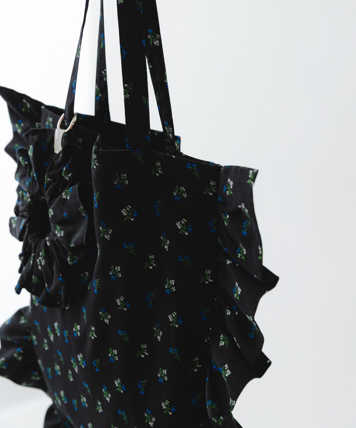 シュシュセットサイドフリルトート BLK/FLOWER One
