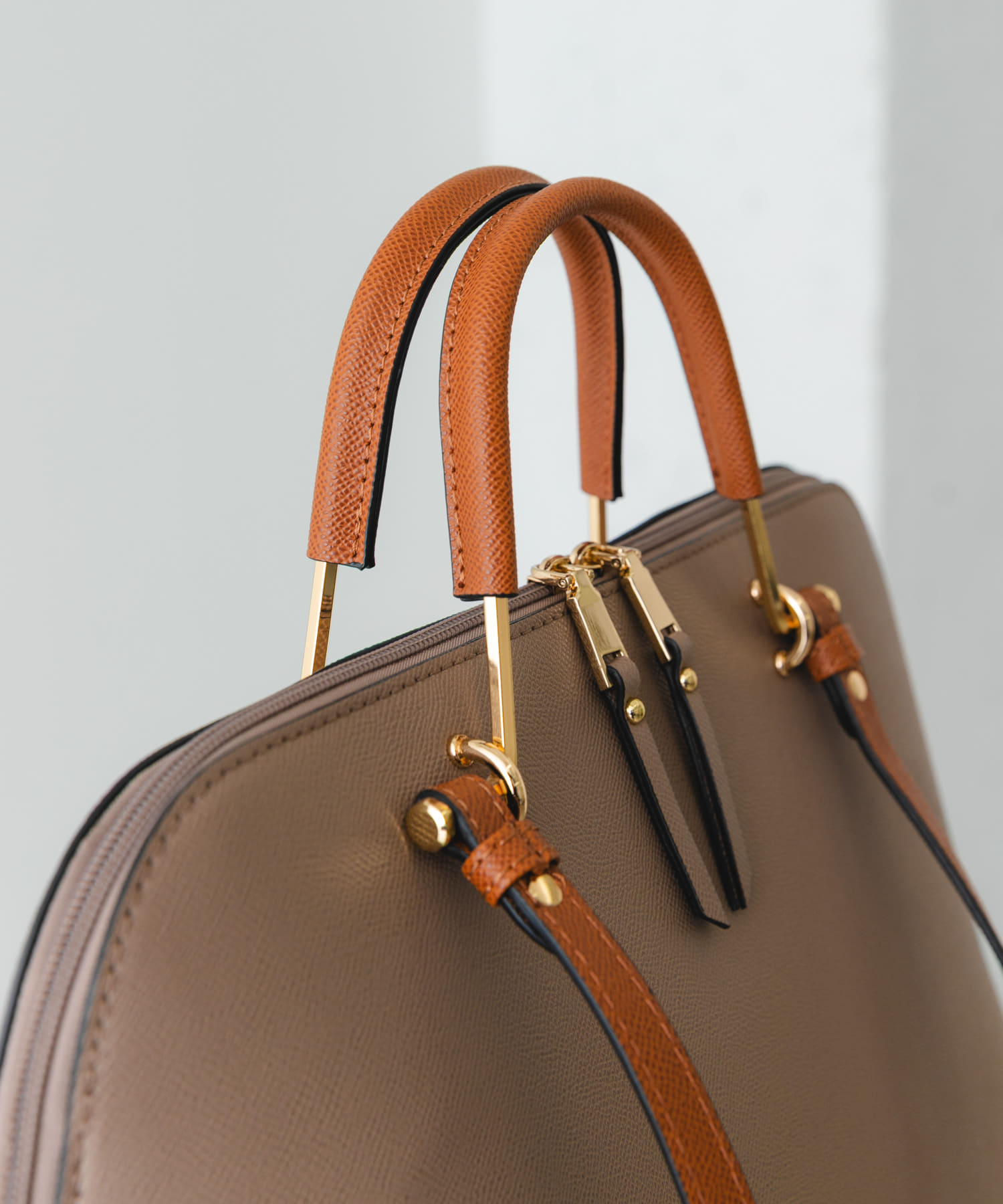 『インフルエンサーayaさんコラボ』2WAYハンドバッグ MOCHA One