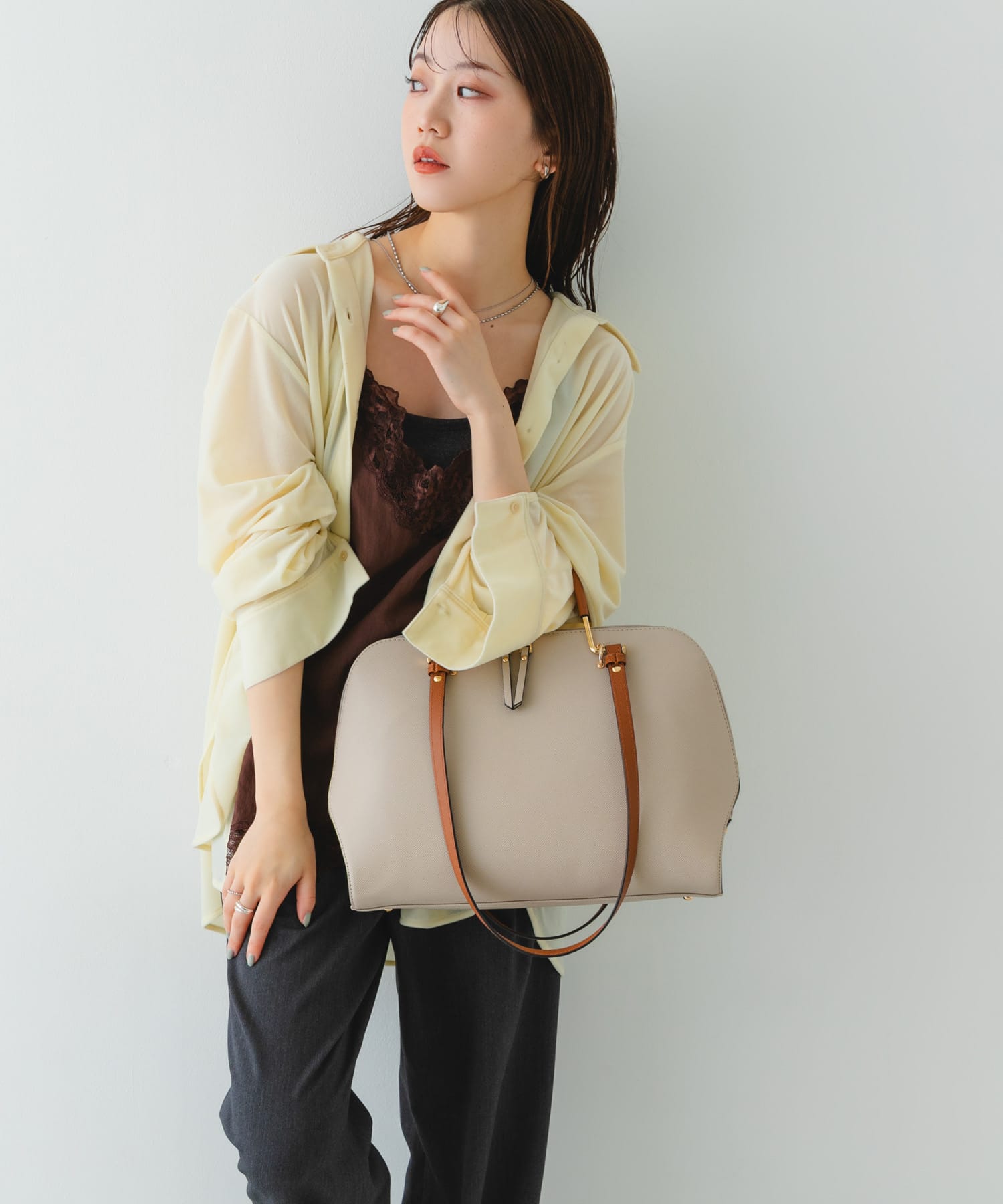 『インフルエンサーayaさんコラボ』2WAYハンドバッグ L.BEIGE One