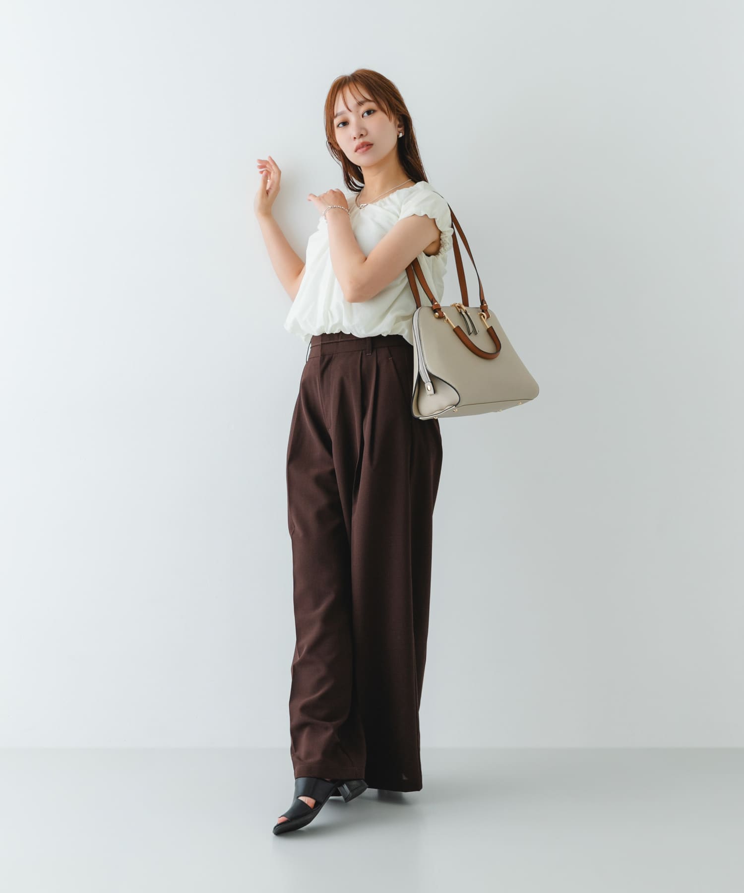 L.BEIGE