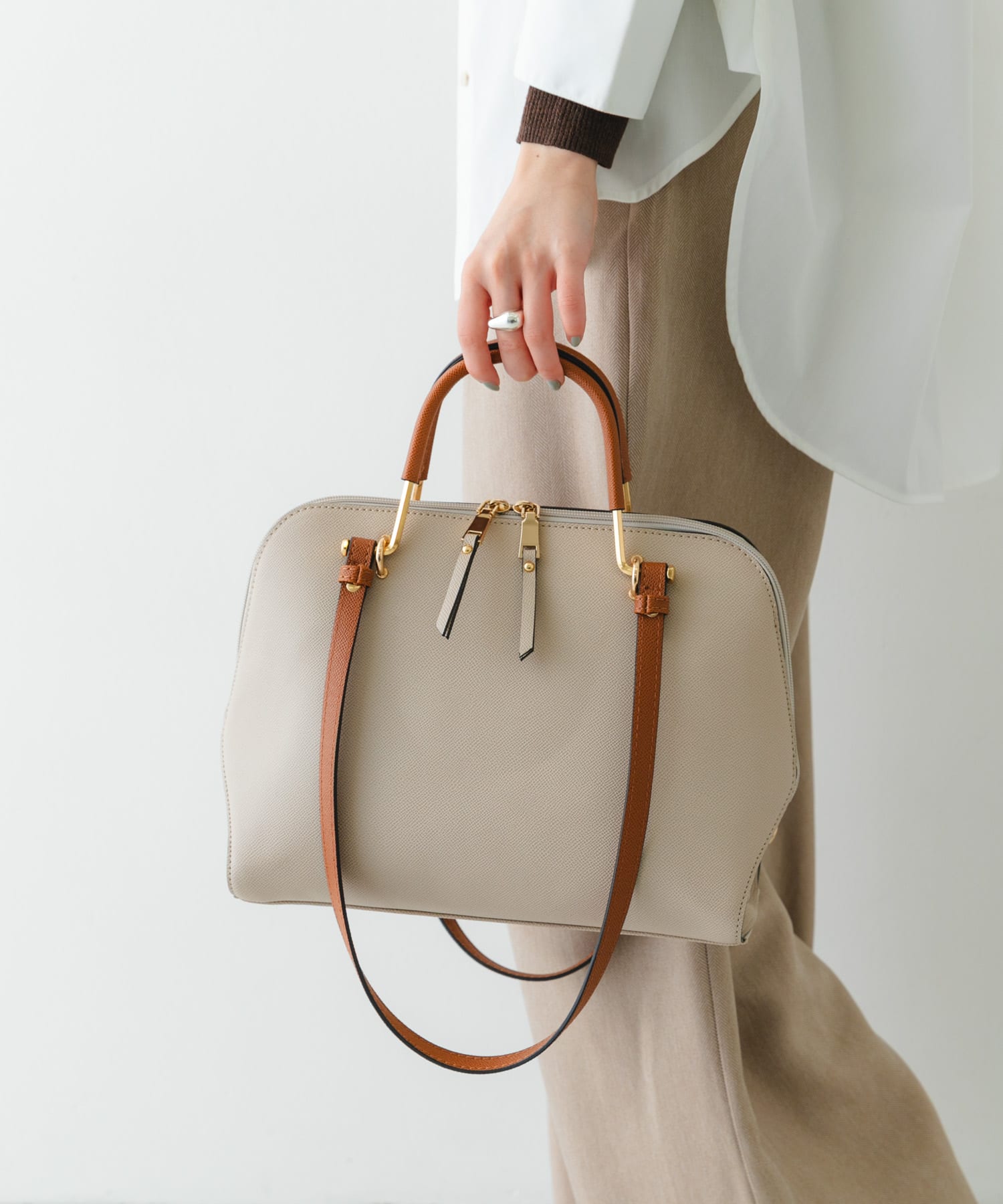 『インフルエンサーayaさんコラボ』プチ2WAYハンドバッグ L.BEIGE One