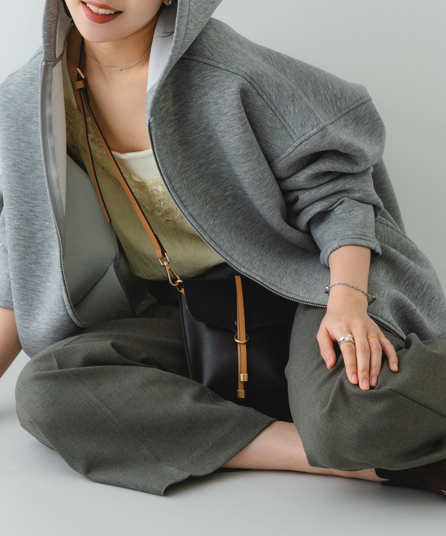 縦型フラップポシェット BLKxCML One