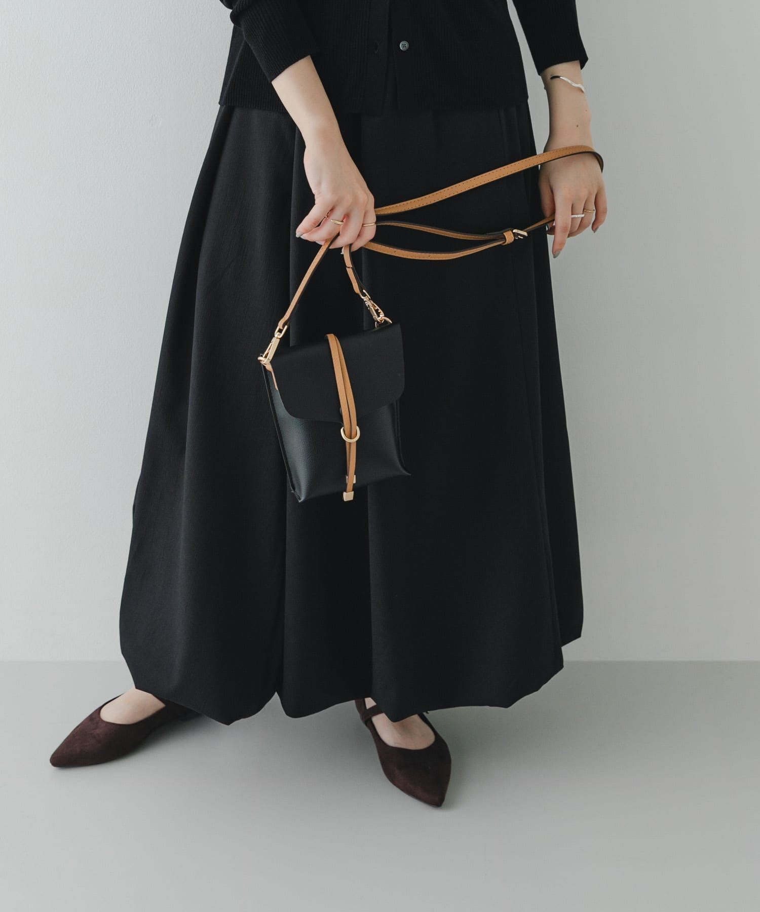 縦型フラップポシェット BLKxCML One