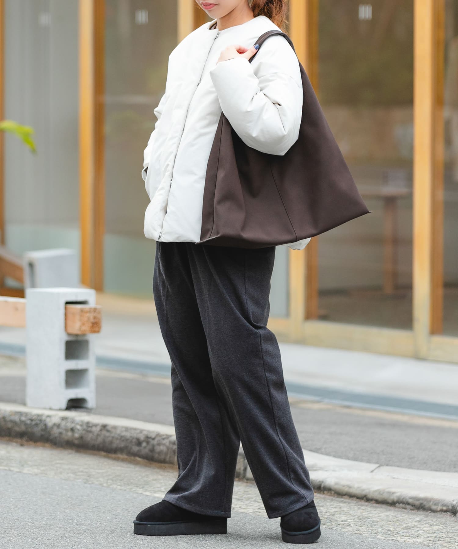 スエード調ワンハンドルトートバッグ BROWN One