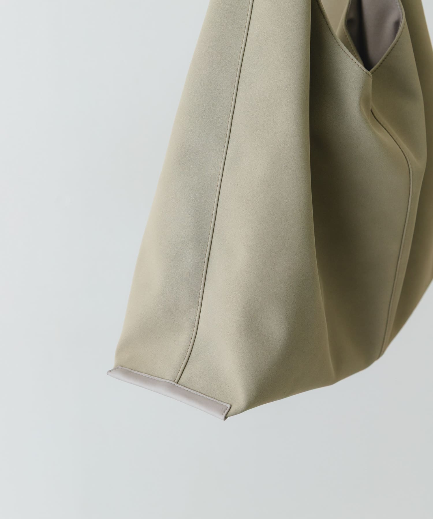 スエード調ワンハンドルトートバッグ GRAY One