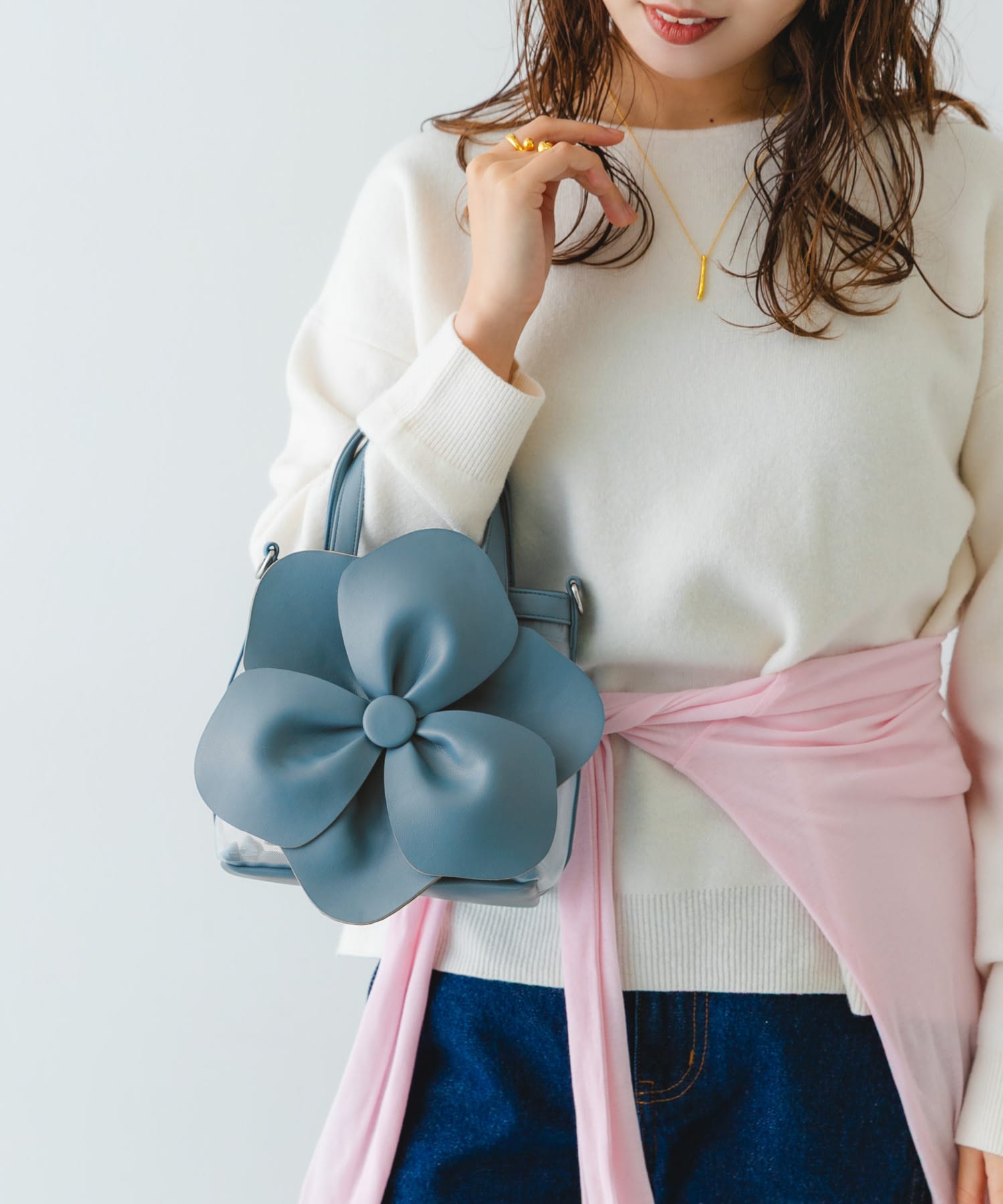 フラワーモチーフシアーバッグ SAX One