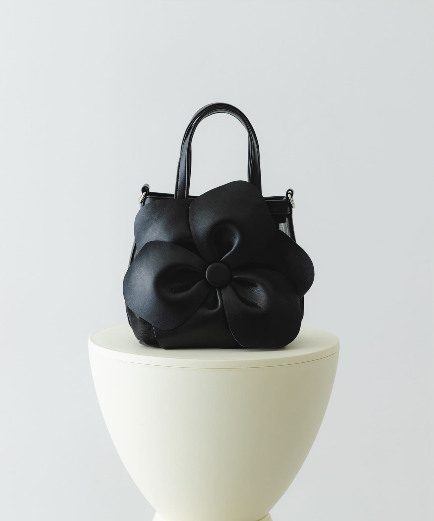 フラワーモチーフシアーバッグ BLACK One
