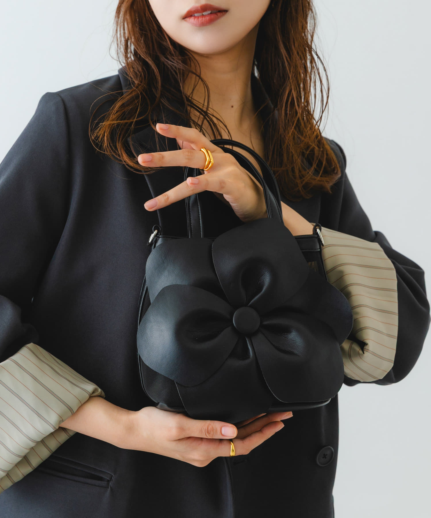 フラワーモチーフシアーバッグ BLACK One