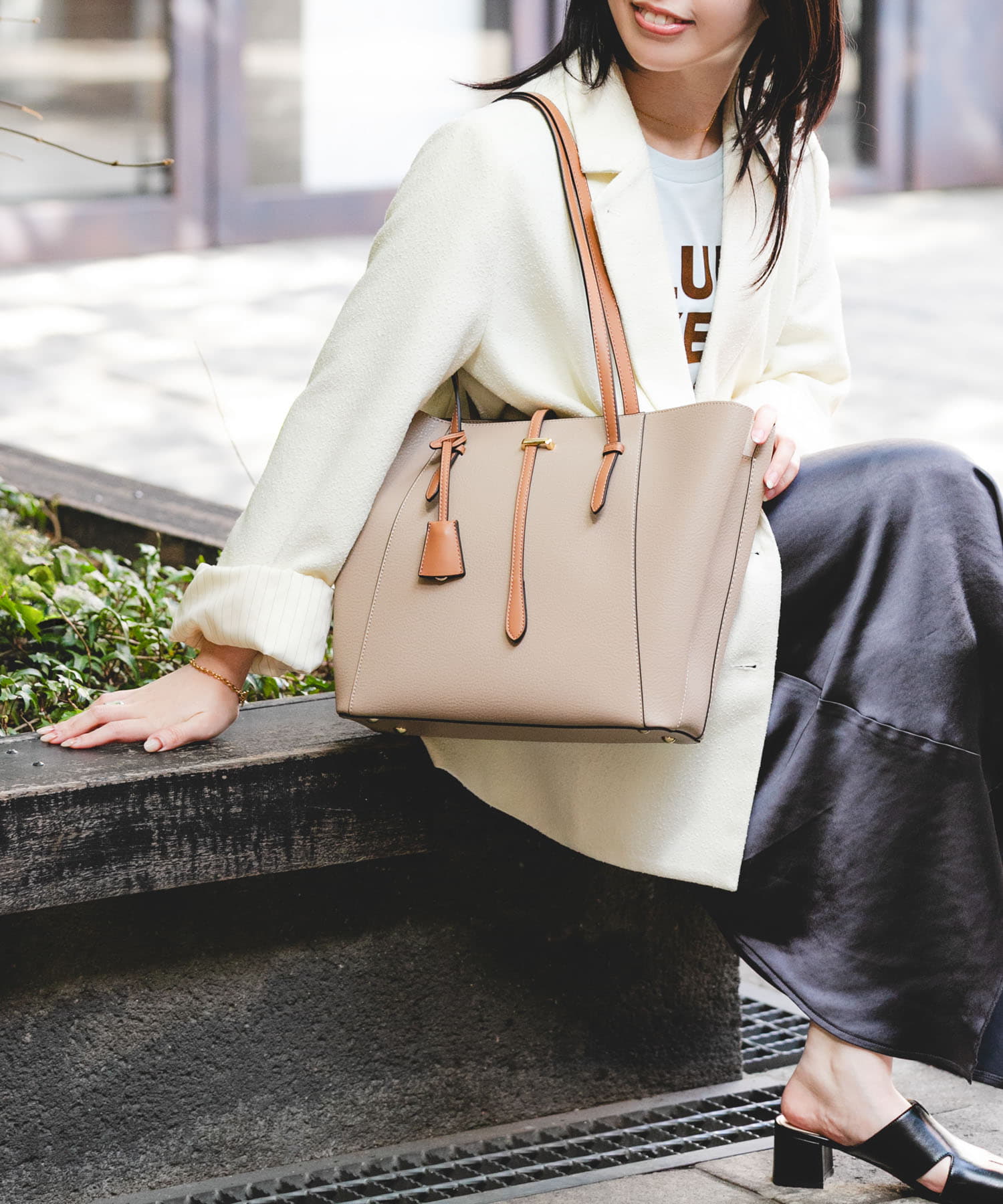 SAND BEIGE