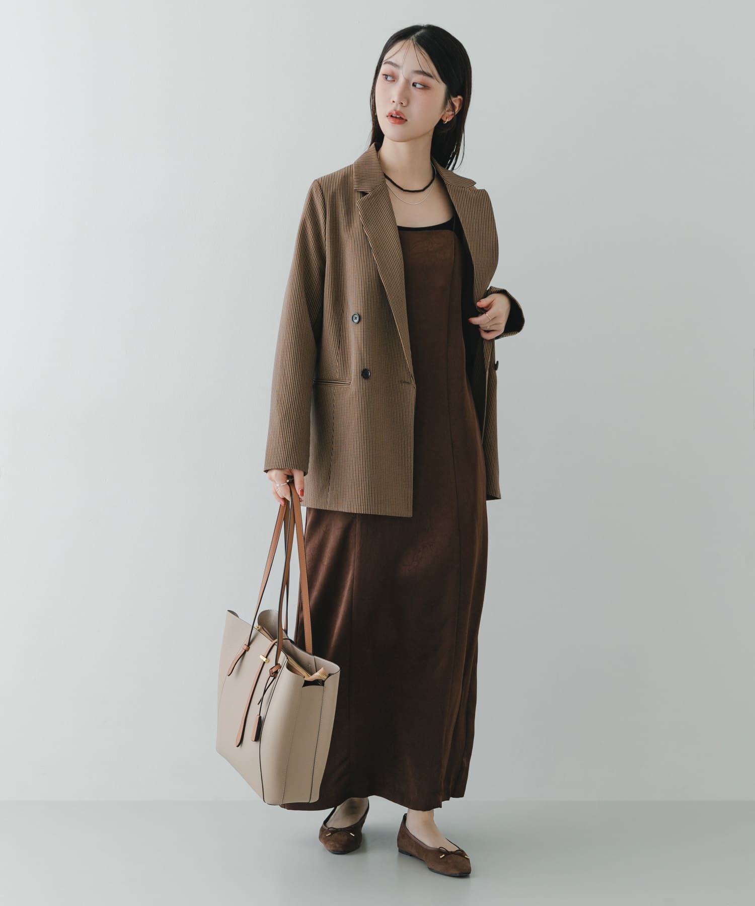 SAND BEIGE