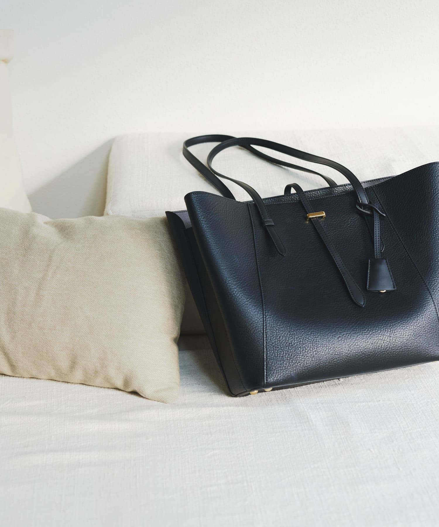 チャーム付A4トートバッグ BLACK one