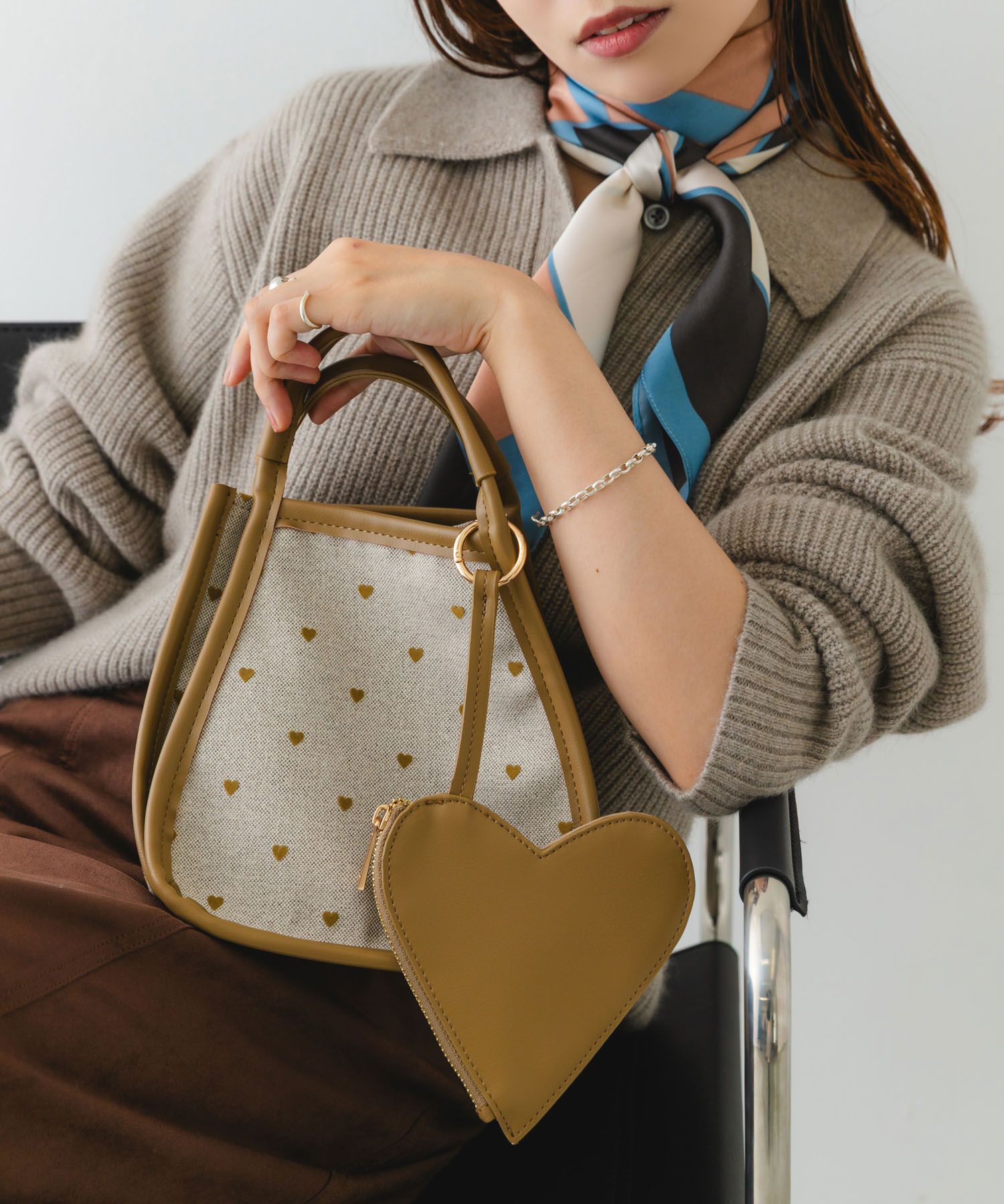 ハートキャンバスバッグ BEIGE one