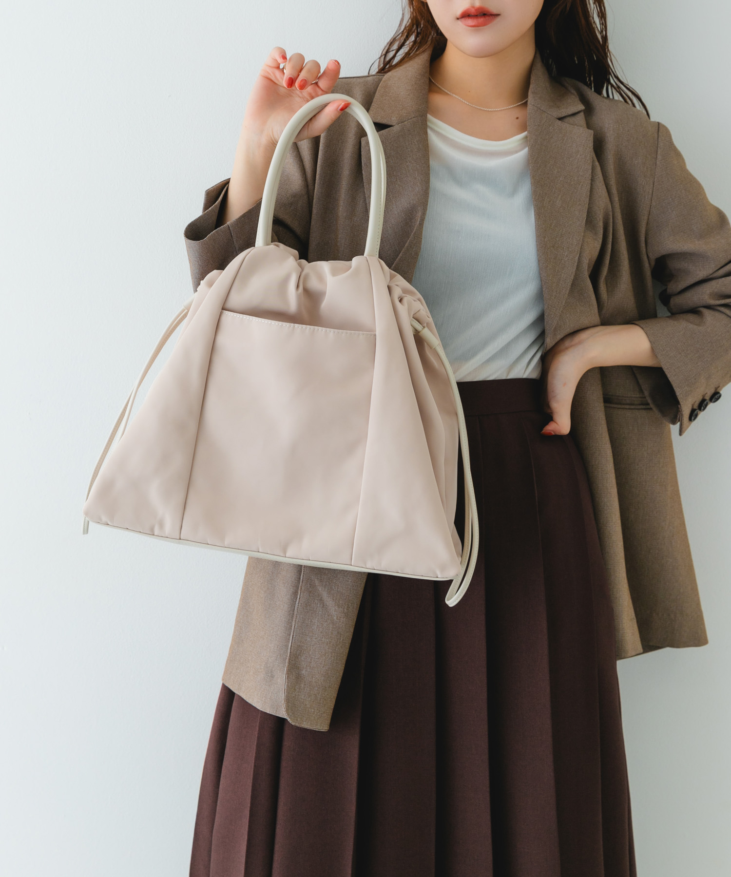 ショルダー付撥水キンチャクバッグ IVORY one