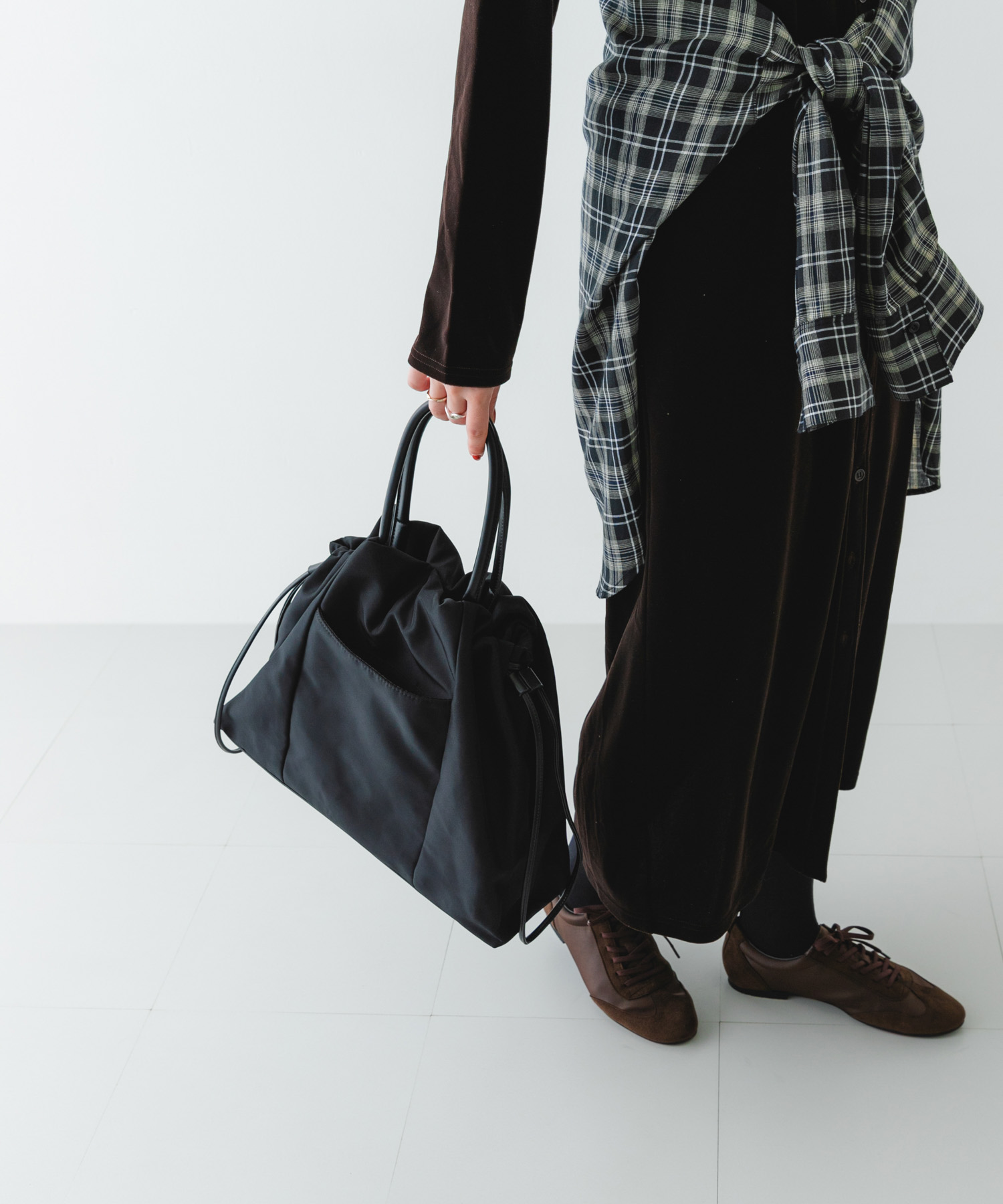 ショルダー付撥水キンチャクバッグ BLACK one