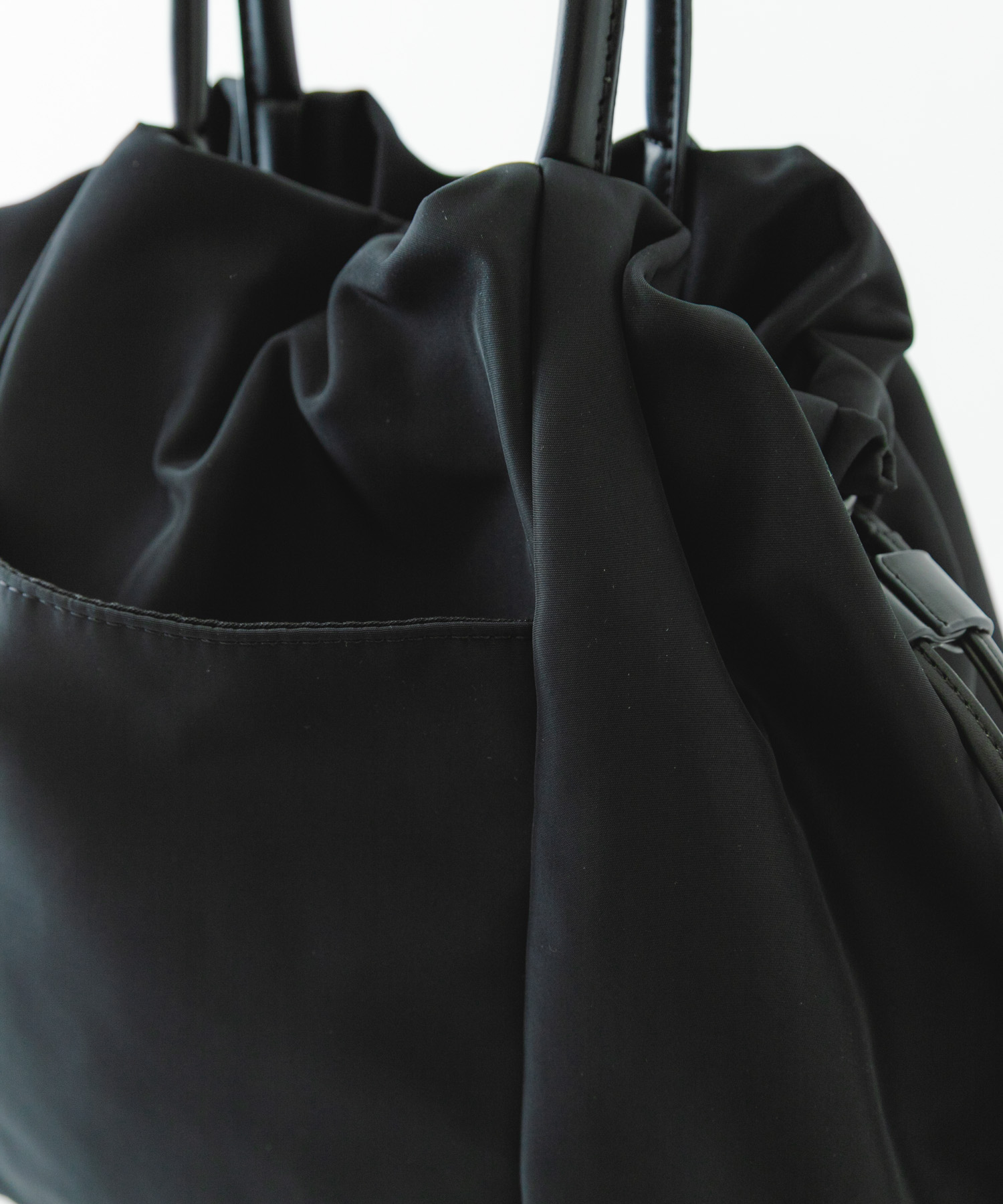 ショルダー付撥水キンチャクバッグ BLACK one