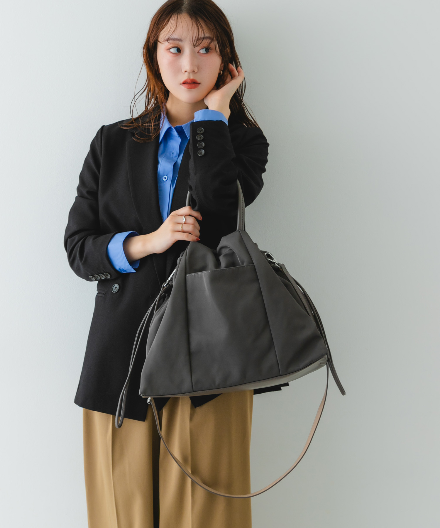 ショルダー付撥水キンチャクバッグ GRAY one