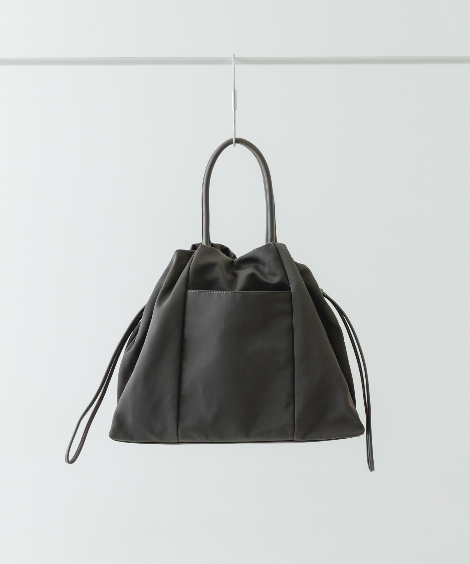 ショルダー付撥水キンチャクバッグ GRAY one