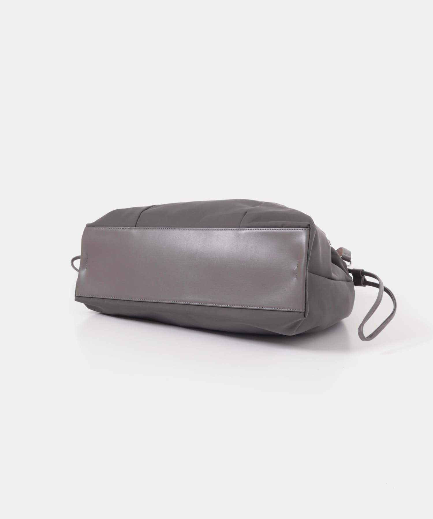 RODE SKO　ショルダー付撥水キンチャクバッグ GRAY one