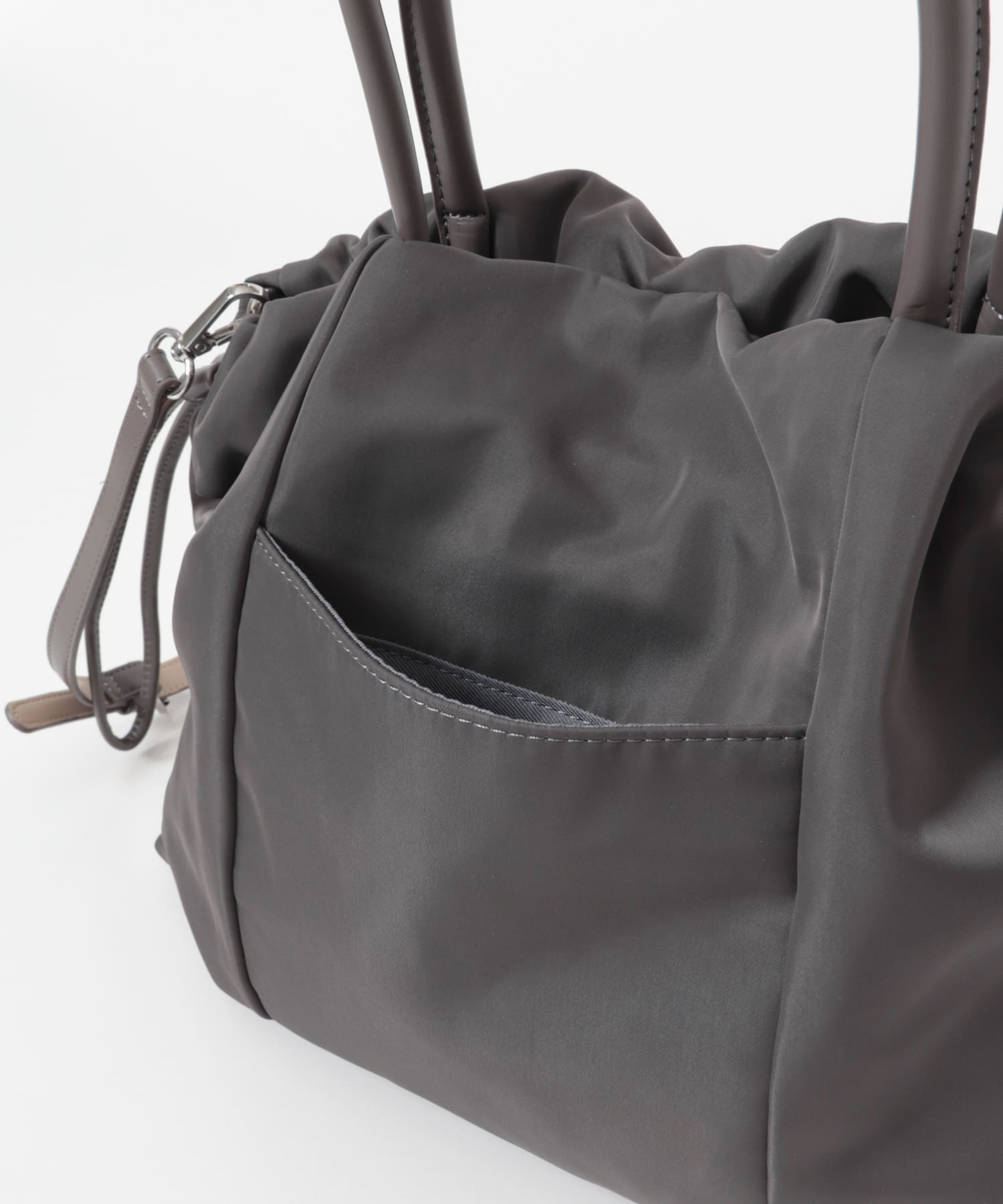 RODE SKO　ショルダー付撥水キンチャクバッグ GRAY one