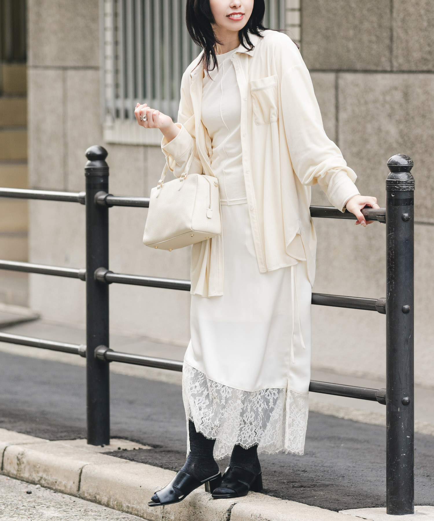 レザーボストンバッグ OFF one