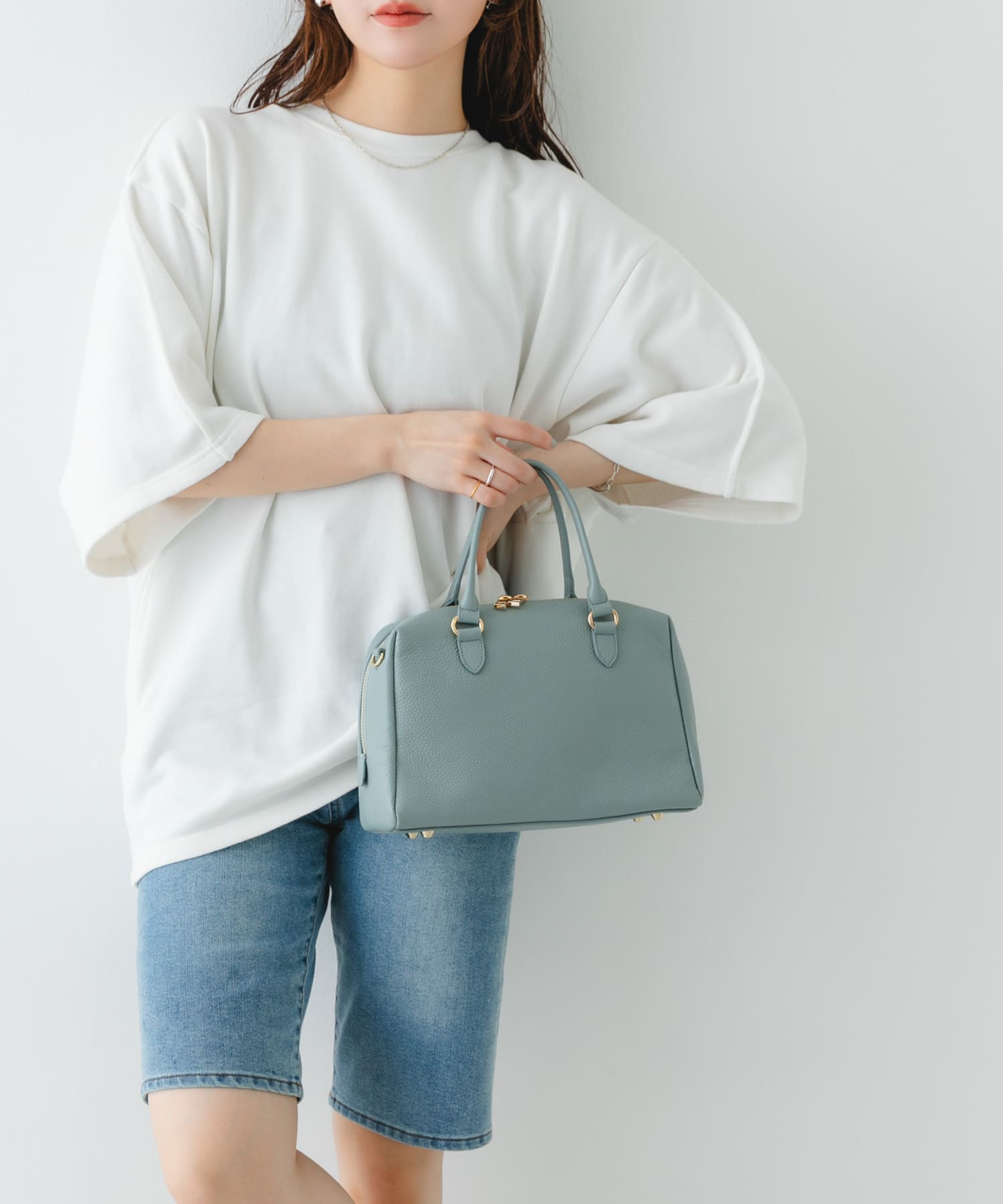 『Mサイズ』レザーボストンバッグ P.BLUE one