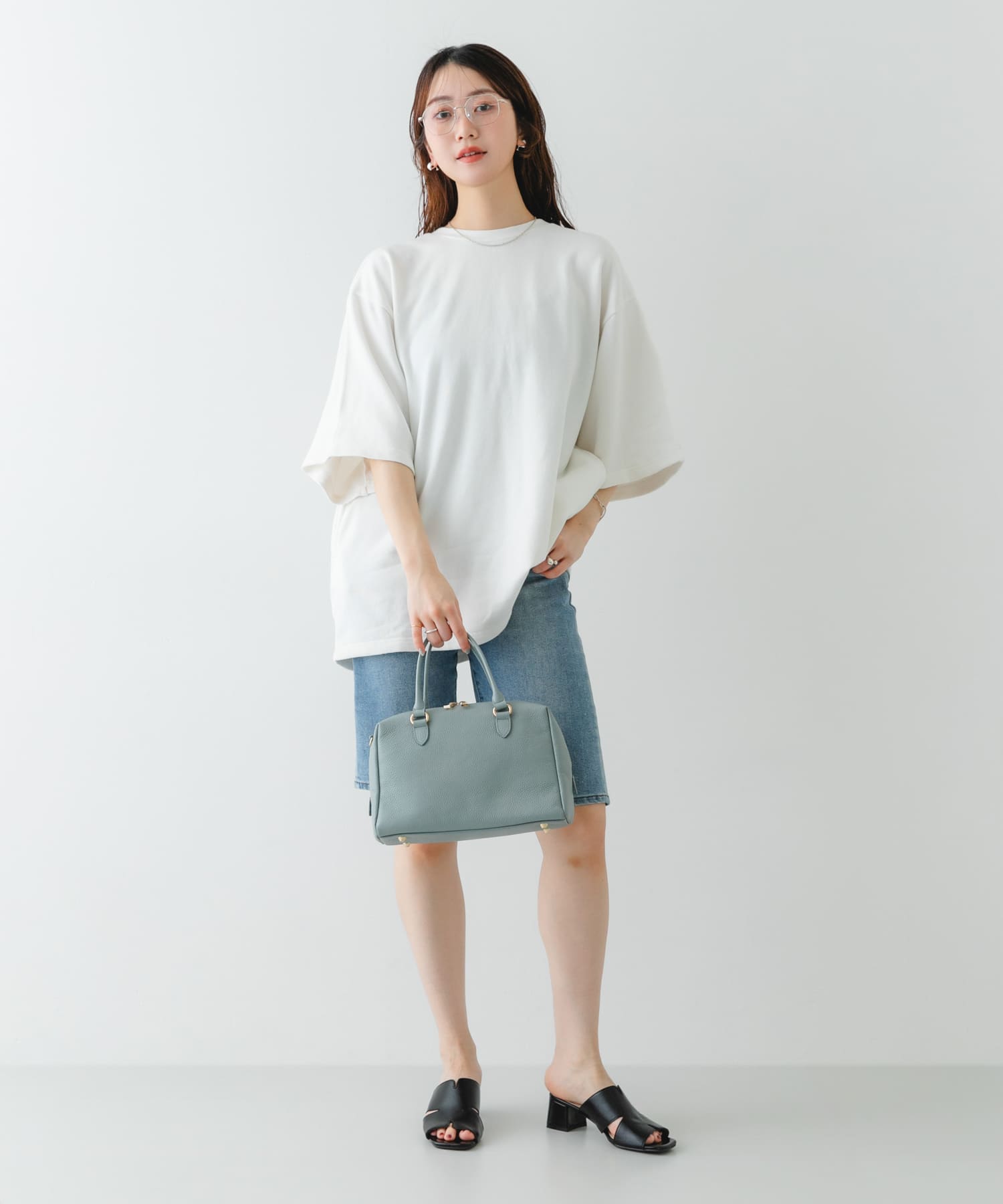 『Mサイズ』レザーボストンバッグ P.BLUE one