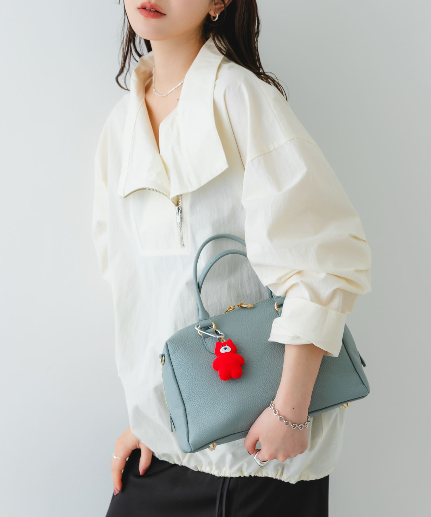 『Mサイズ』レザーボストンバッグ P.BLUE one