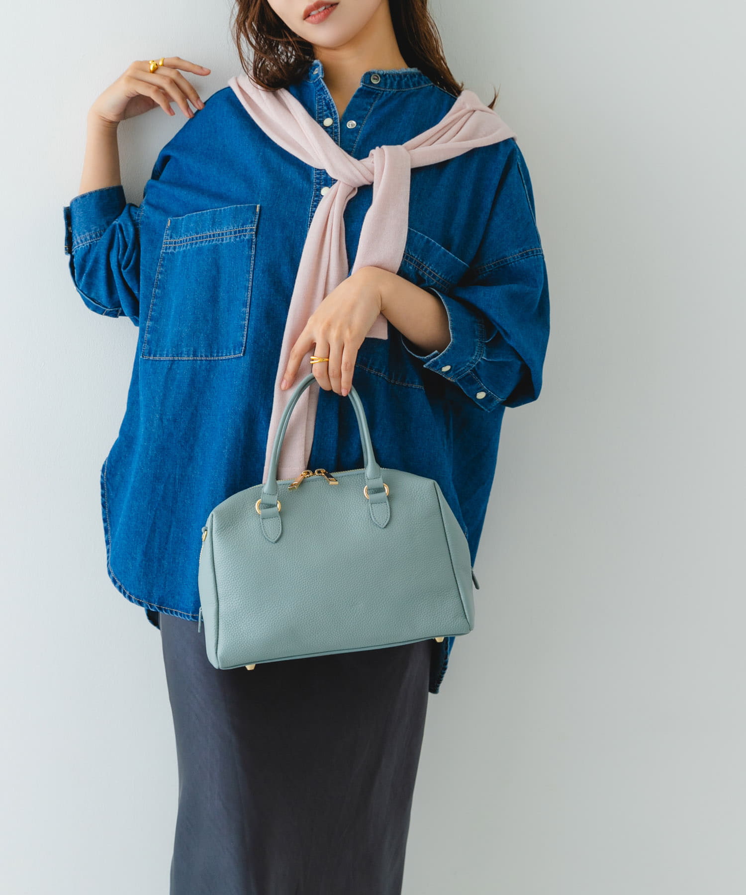 『Mサイズ』レザーボストンバッグ P.BLUE one