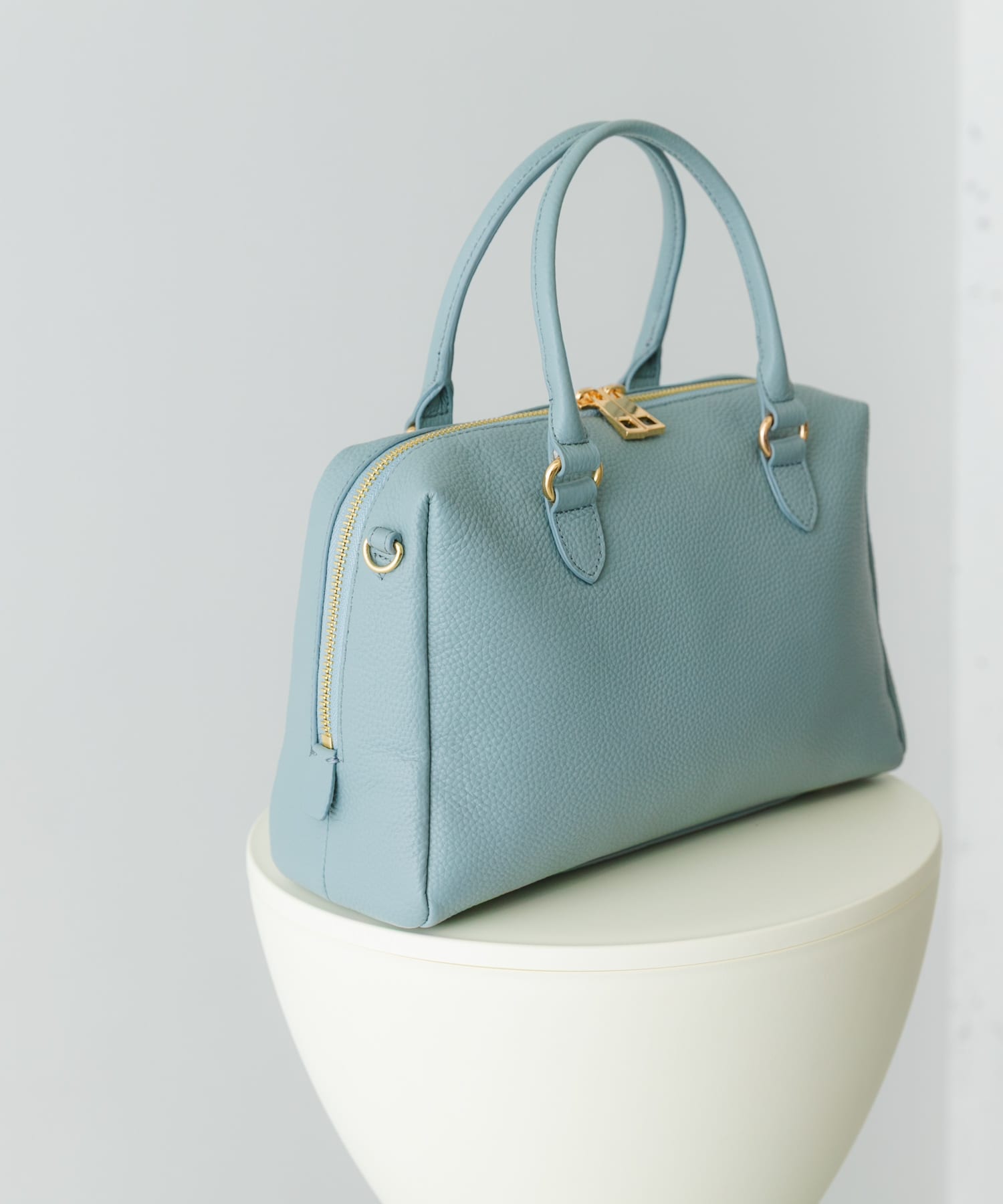 『Mサイズ』レザーボストンバッグ P.BLUE one