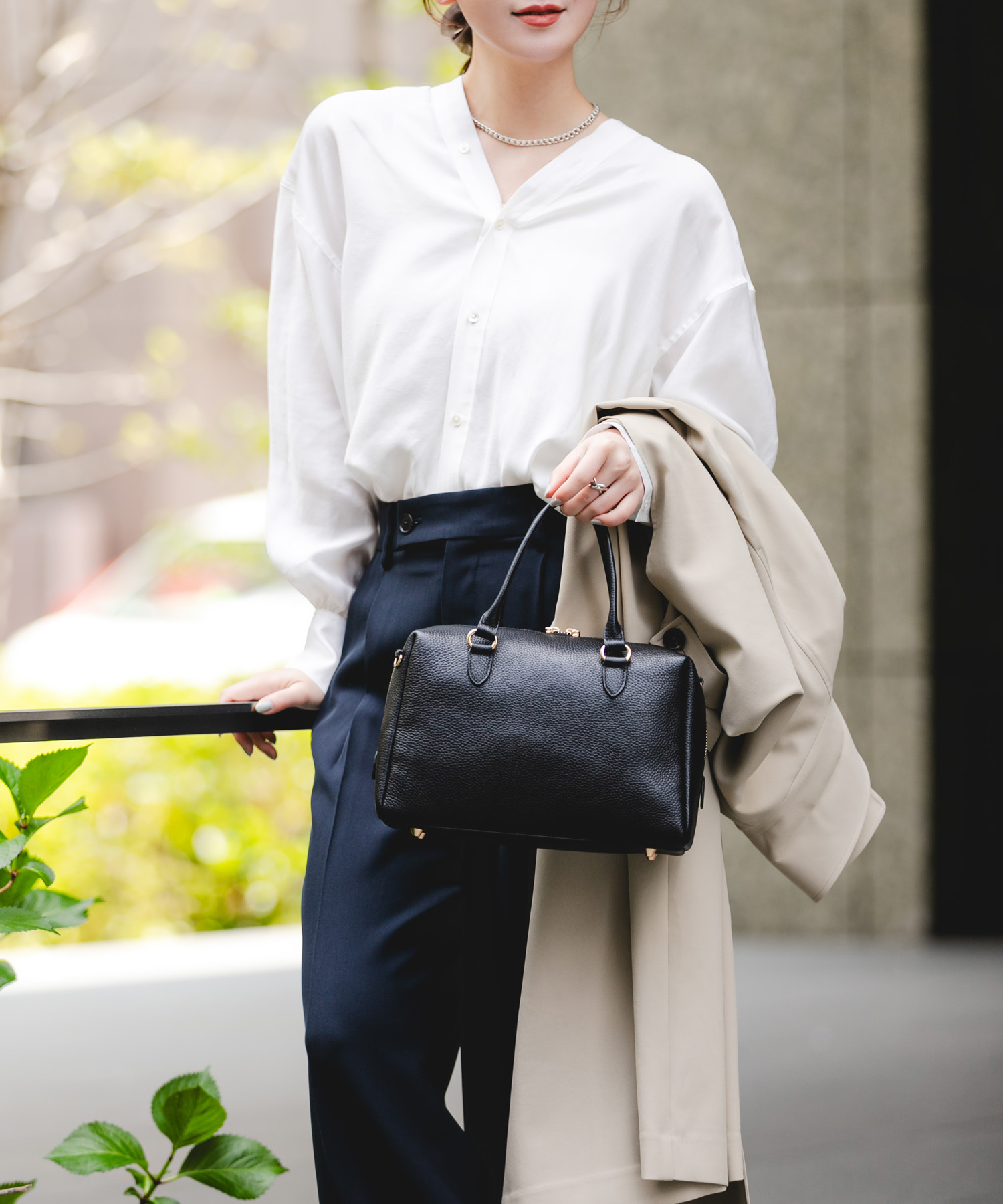 『Mサイズ』レザーボストンバッグ BLACK one