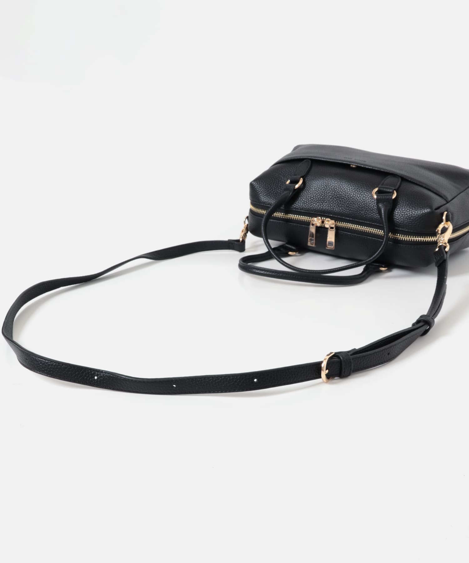 『Mサイズ』レザーボストンバッグ BLACK one