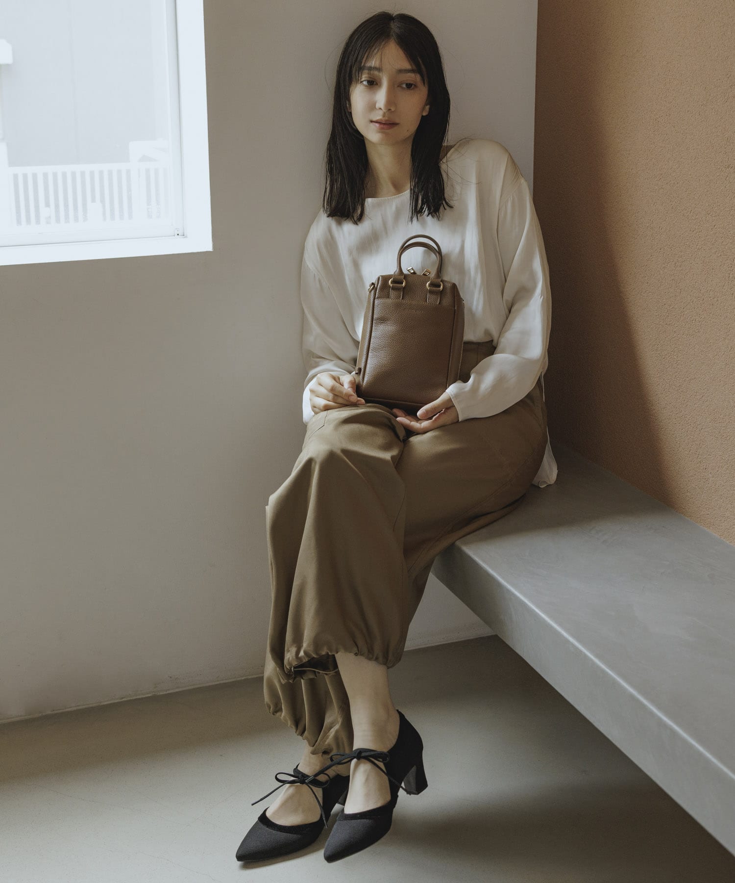 『縦型』レザーミニボストンバッグ BROWN one